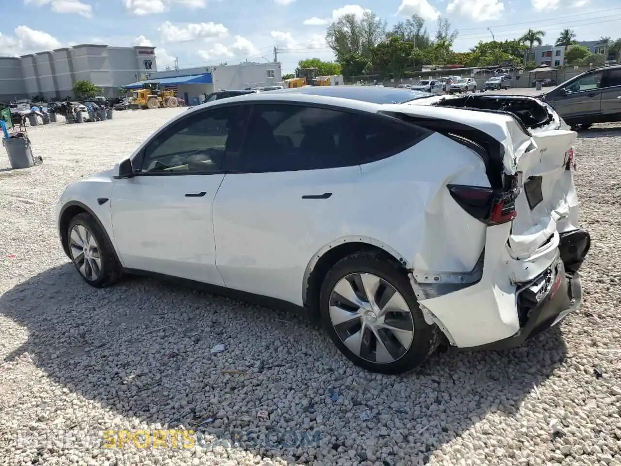2 Photograph of a damaged car 7SAYGDED2RF010239 TESLA MODEL Y 2024
