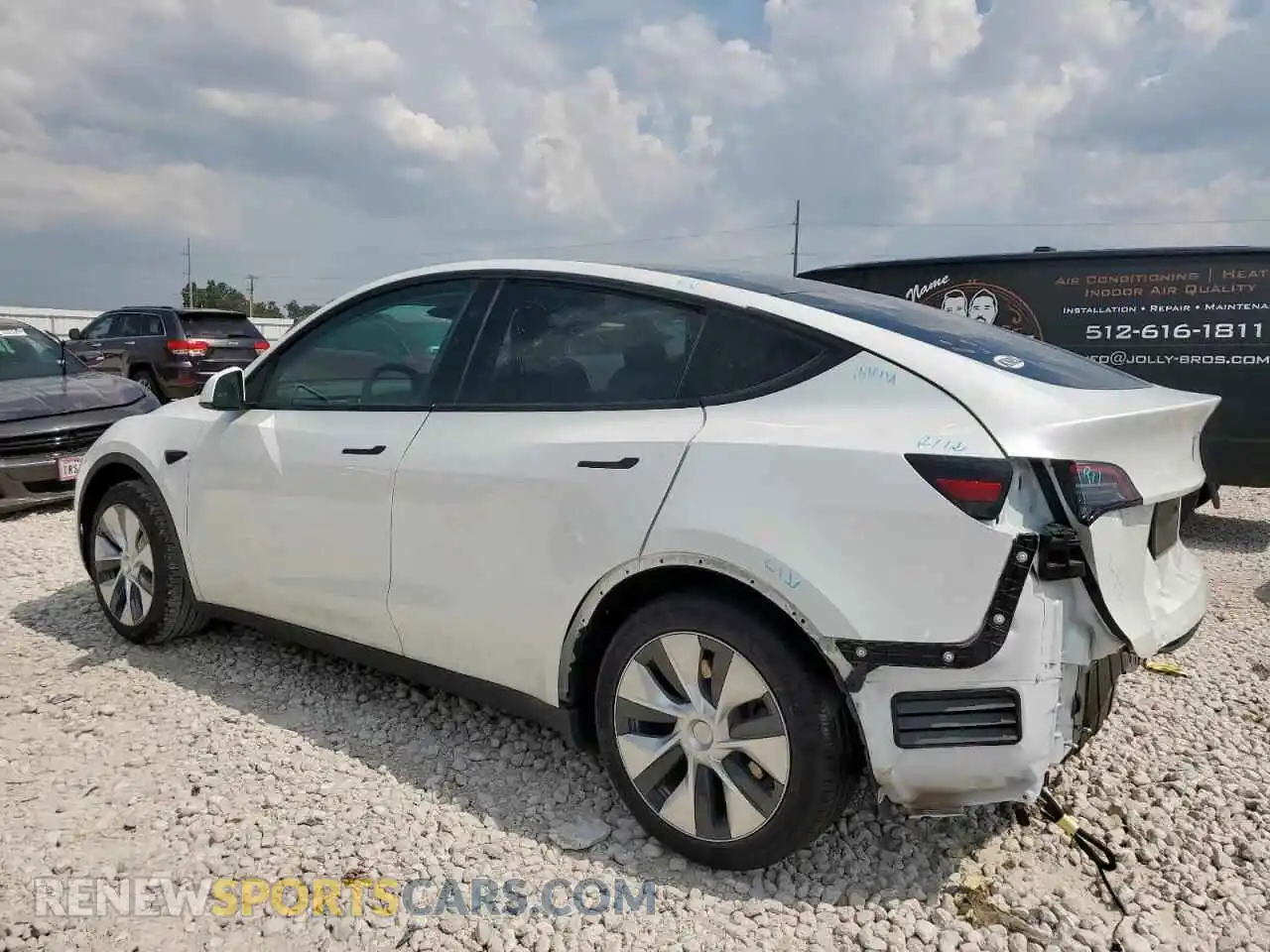 2 Фотография поврежденного автомобиля 7SAYGDED2RF017479 TESLA MODEL Y 2024
