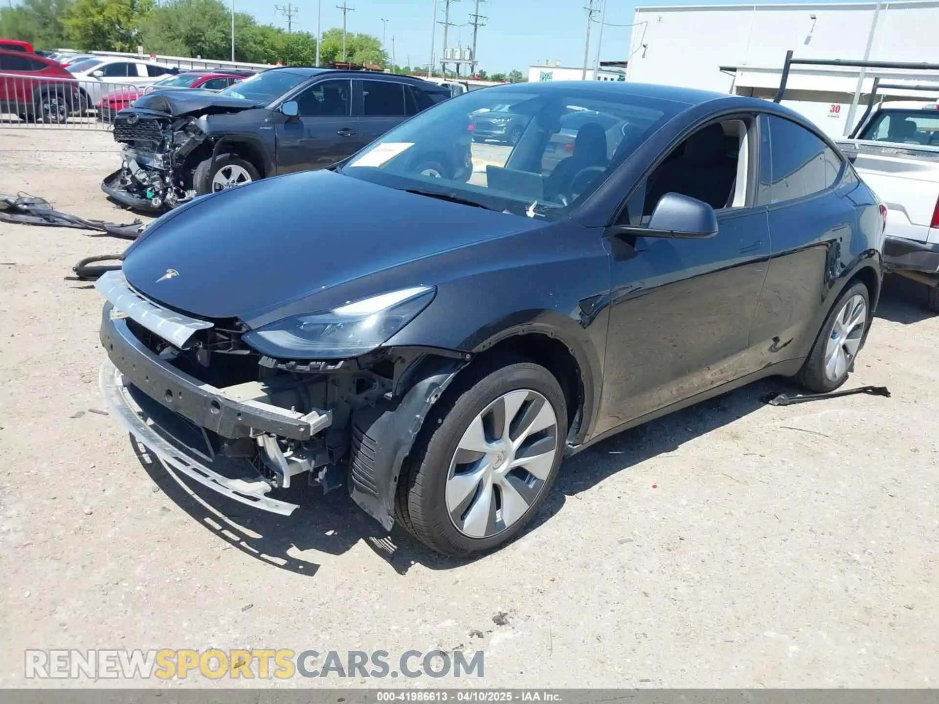 2 Photograph of a damaged car 7SAYGDED2RF040745 TESLA MODEL Y 2024