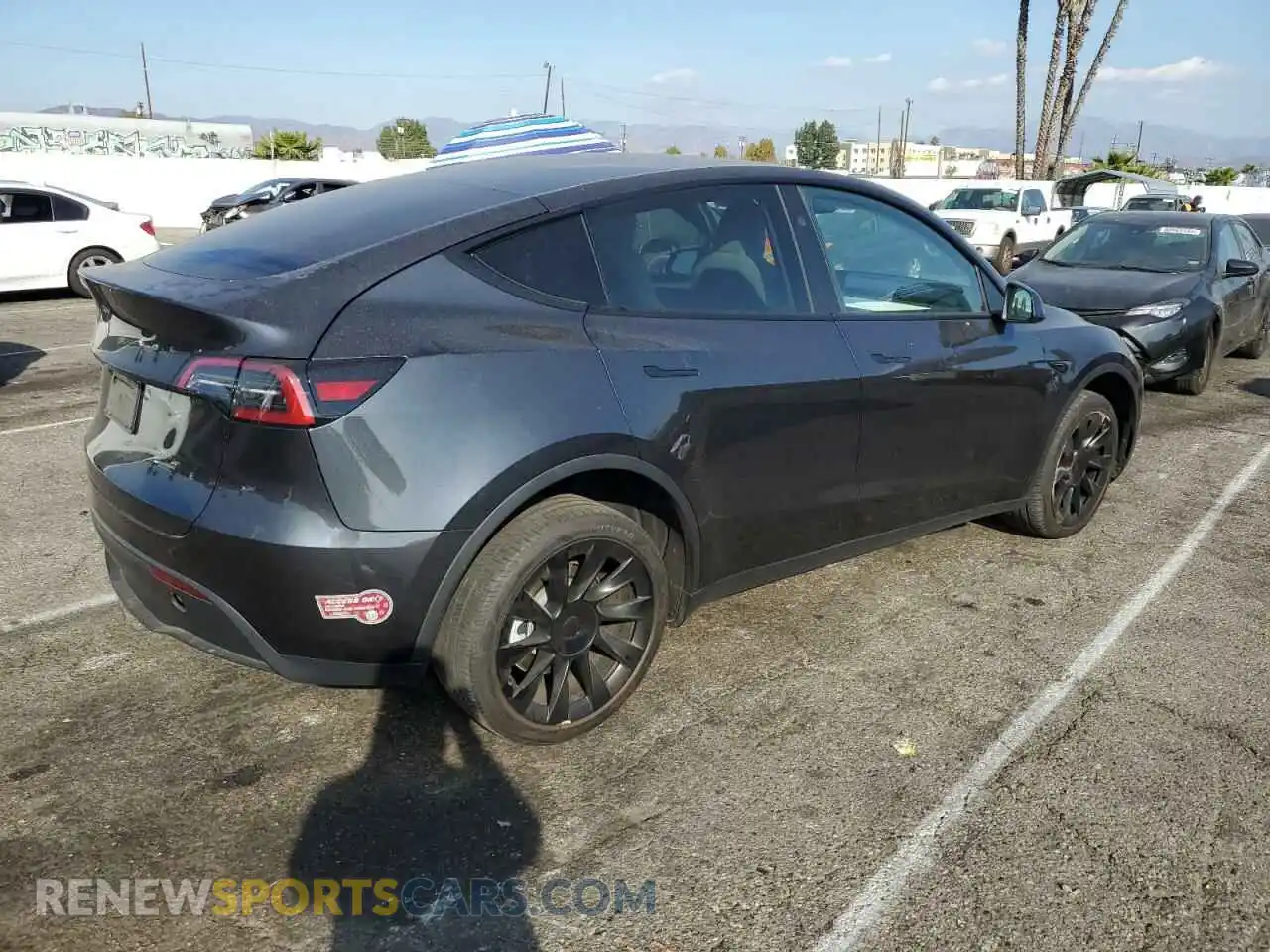 3 Photograph of a damaged car 7SAYGDED2RF055374 TESLA MODEL Y 2024
