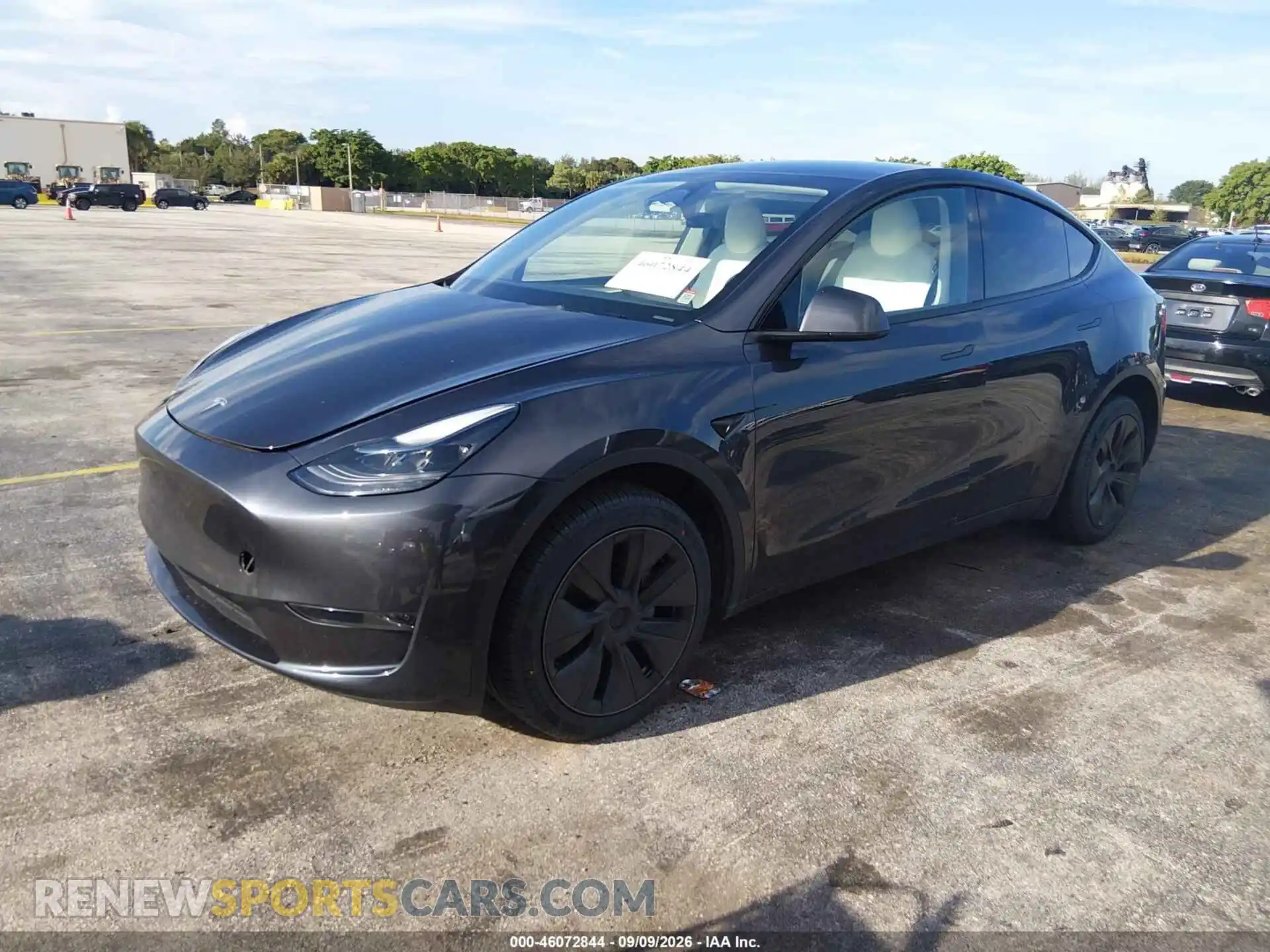 2 Photograph of a damaged car 7SAYGDED2RF102063 TESLA MODEL Y 2024