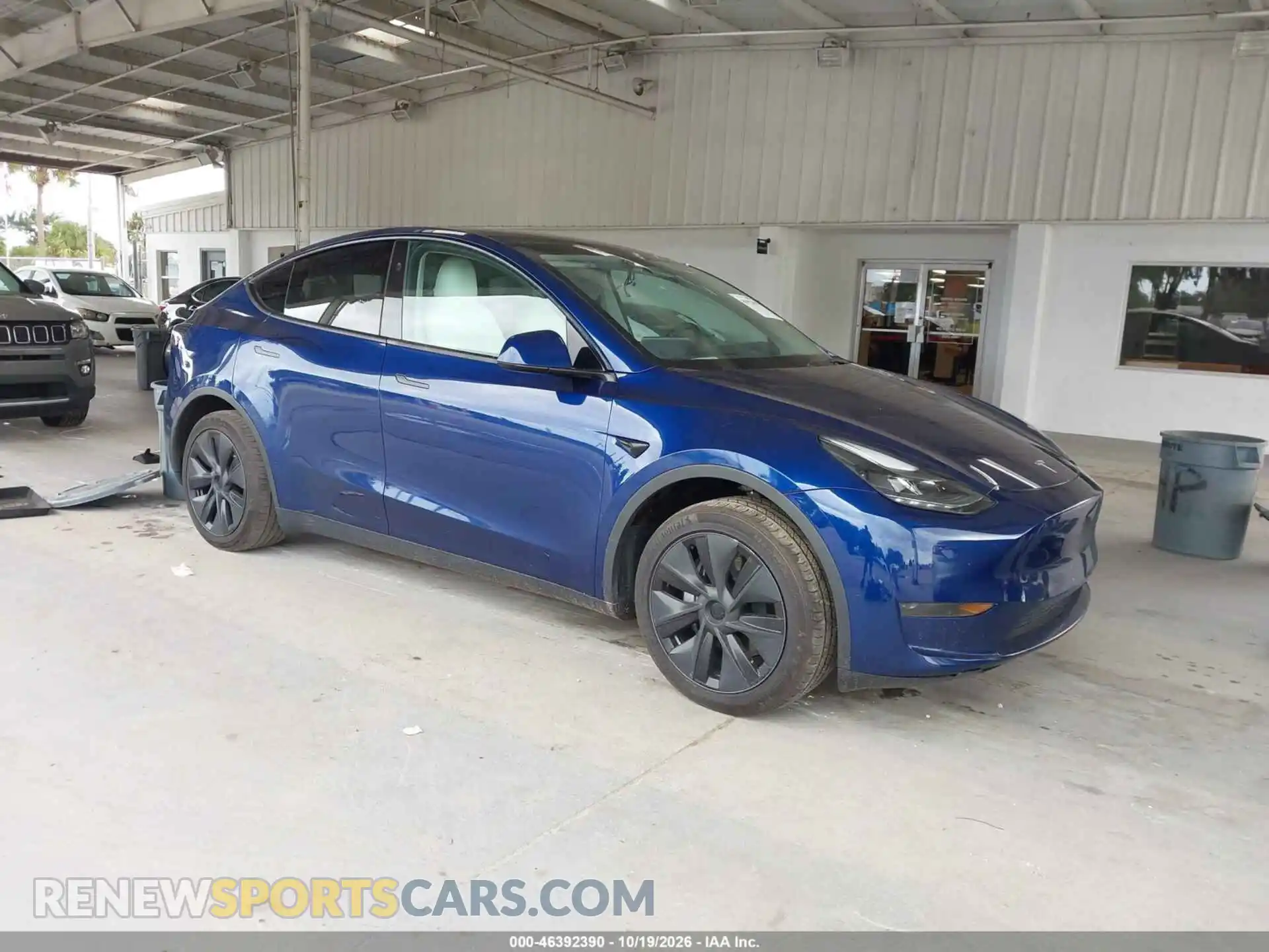 1 Photograph of a damaged car 7SAYGDED2RF209422 TESLA MODEL Y 2024