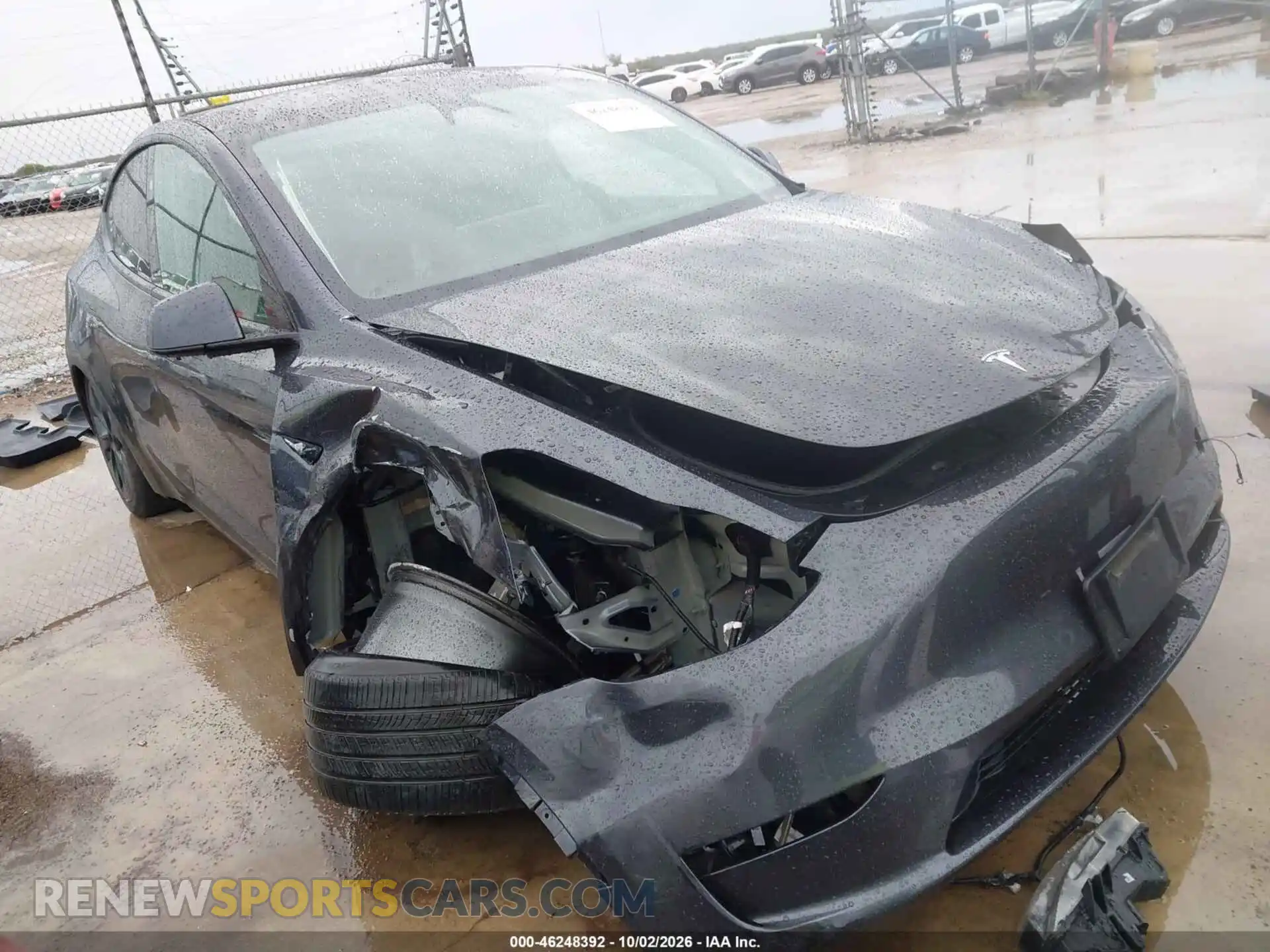 1 Photograph of a damaged car 7SAYGDED3RA302303 TESLA MODEL Y 2024