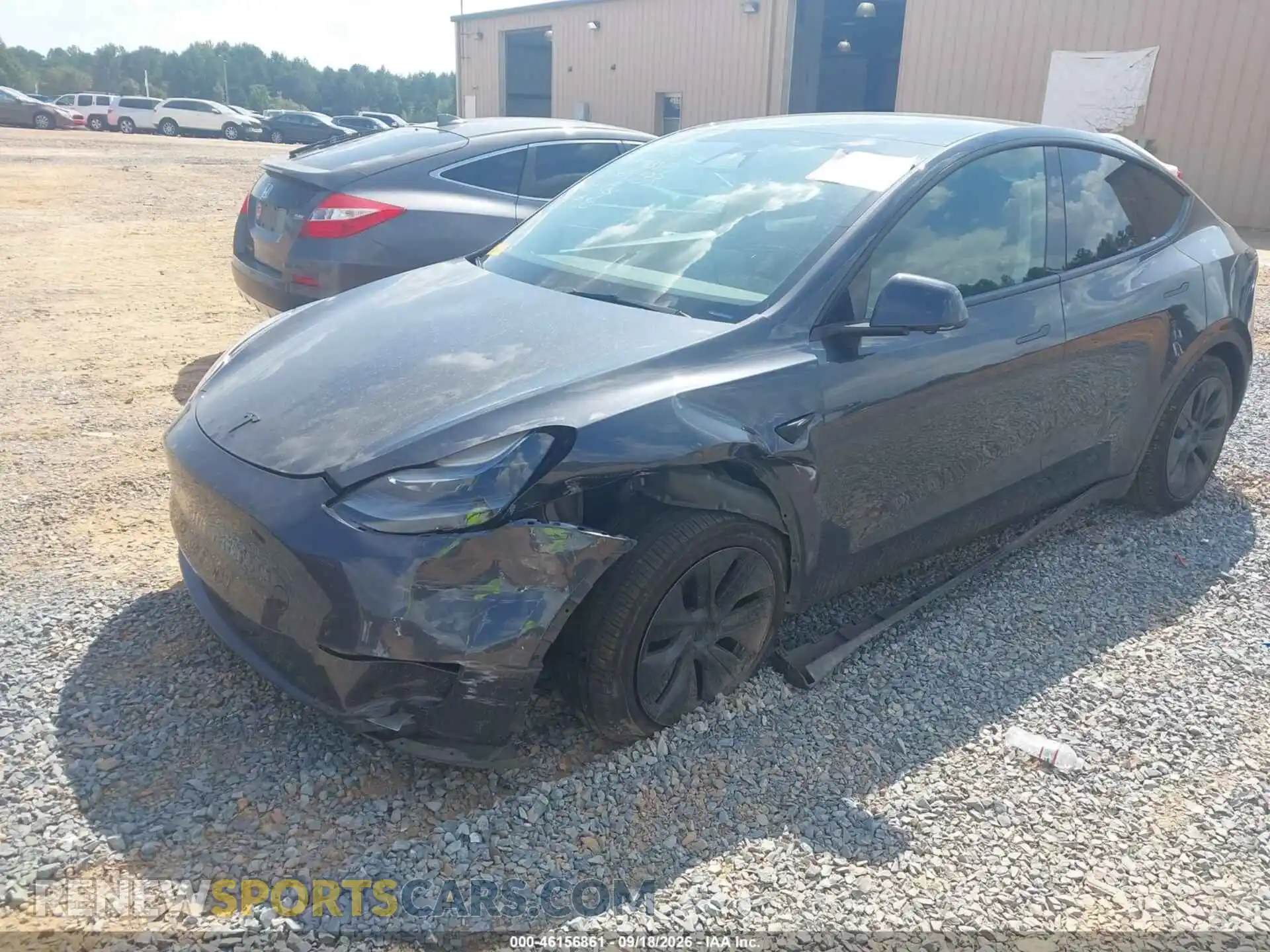 2 Photograph of a damaged car 7SAYGDED3RA324933 TESLA MODEL Y 2024