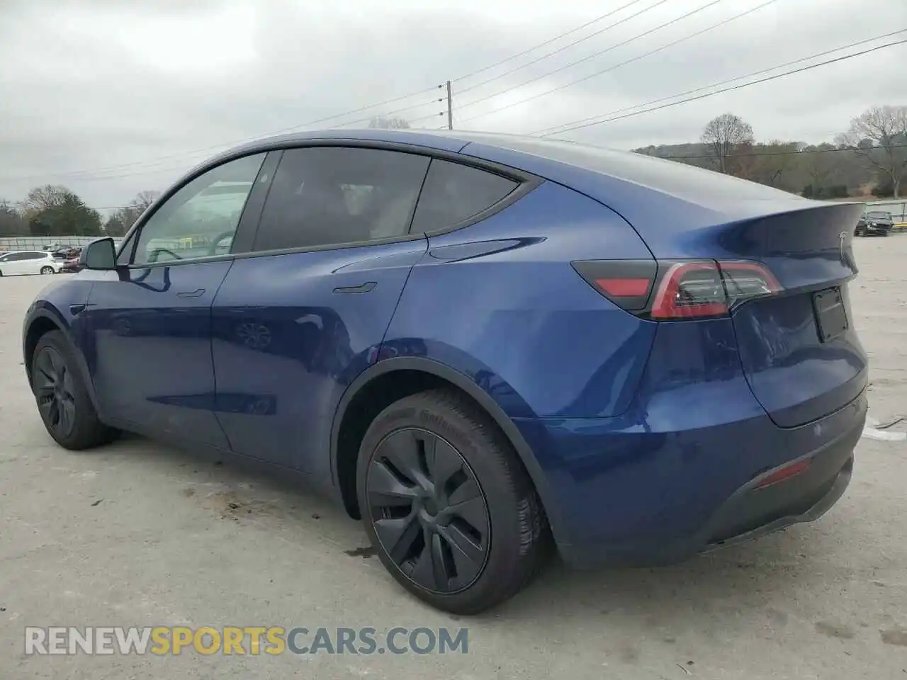 2 Photograph of a damaged car 7SAYGDED3RA326178 TESLA MODEL Y 2024
