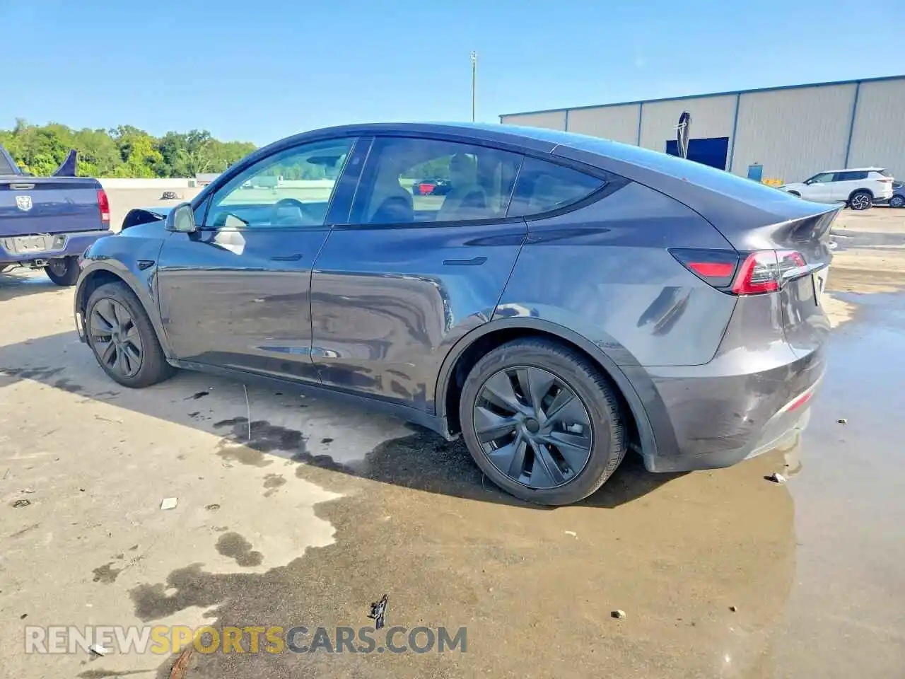 2 Фотография поврежденного автомобиля 7SAYGDED3RA327010 TESLA MODEL Y 2024