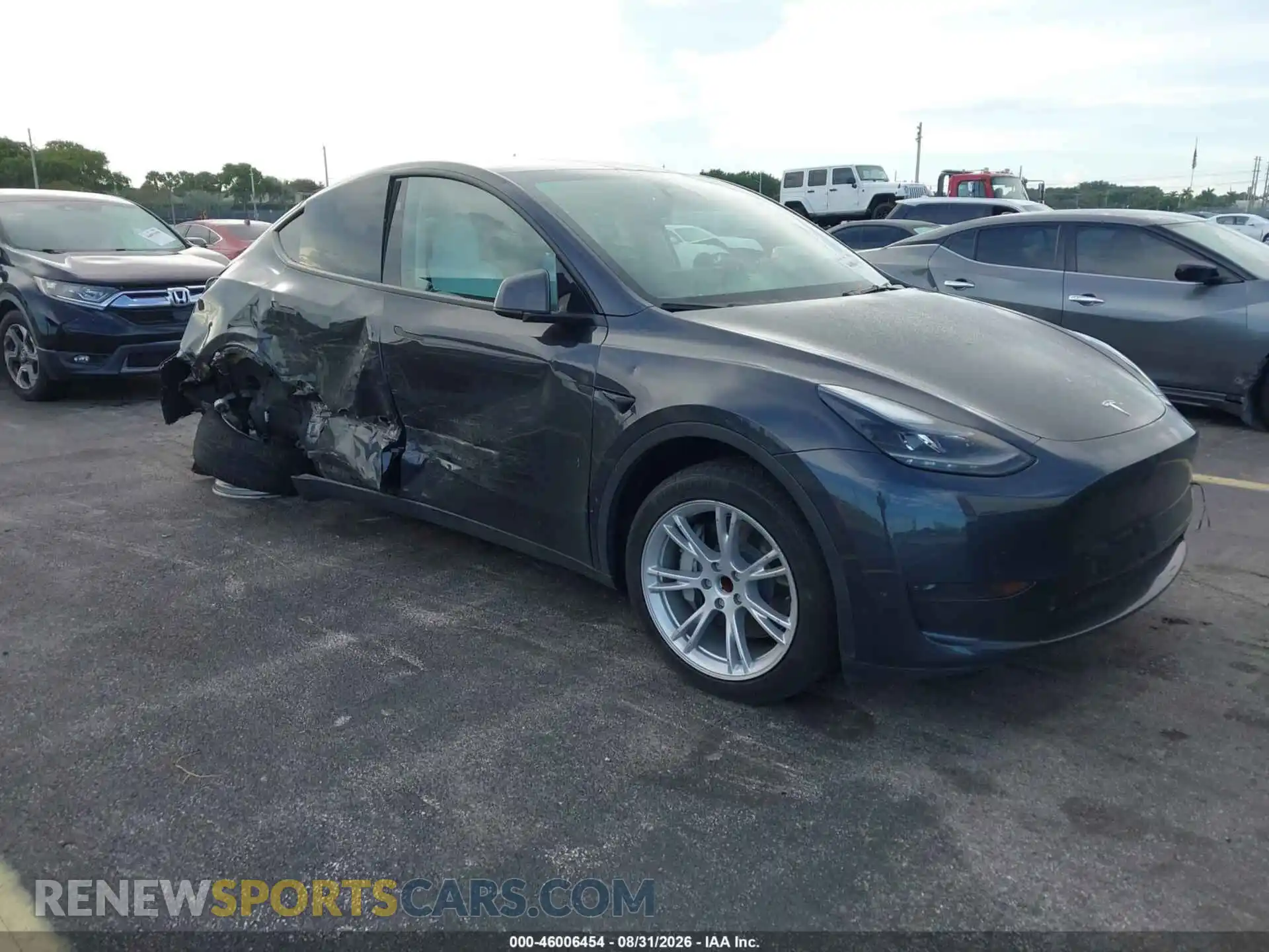 1 Фотография поврежденного автомобиля 7SAYGDED3RF039636 TESLA MODEL Y 2024