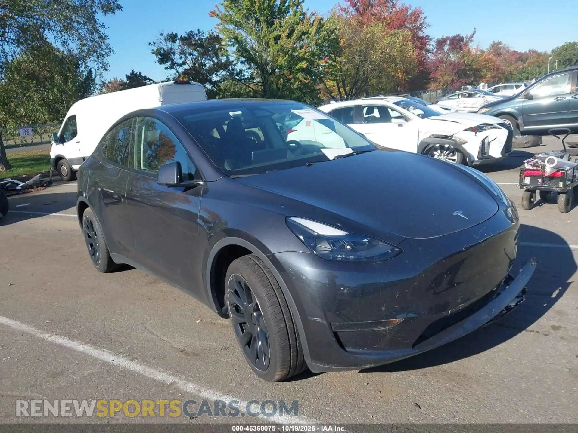 1 Photograph of a damaged car 7SAYGDED3RF052970 TESLA MODEL Y 2024