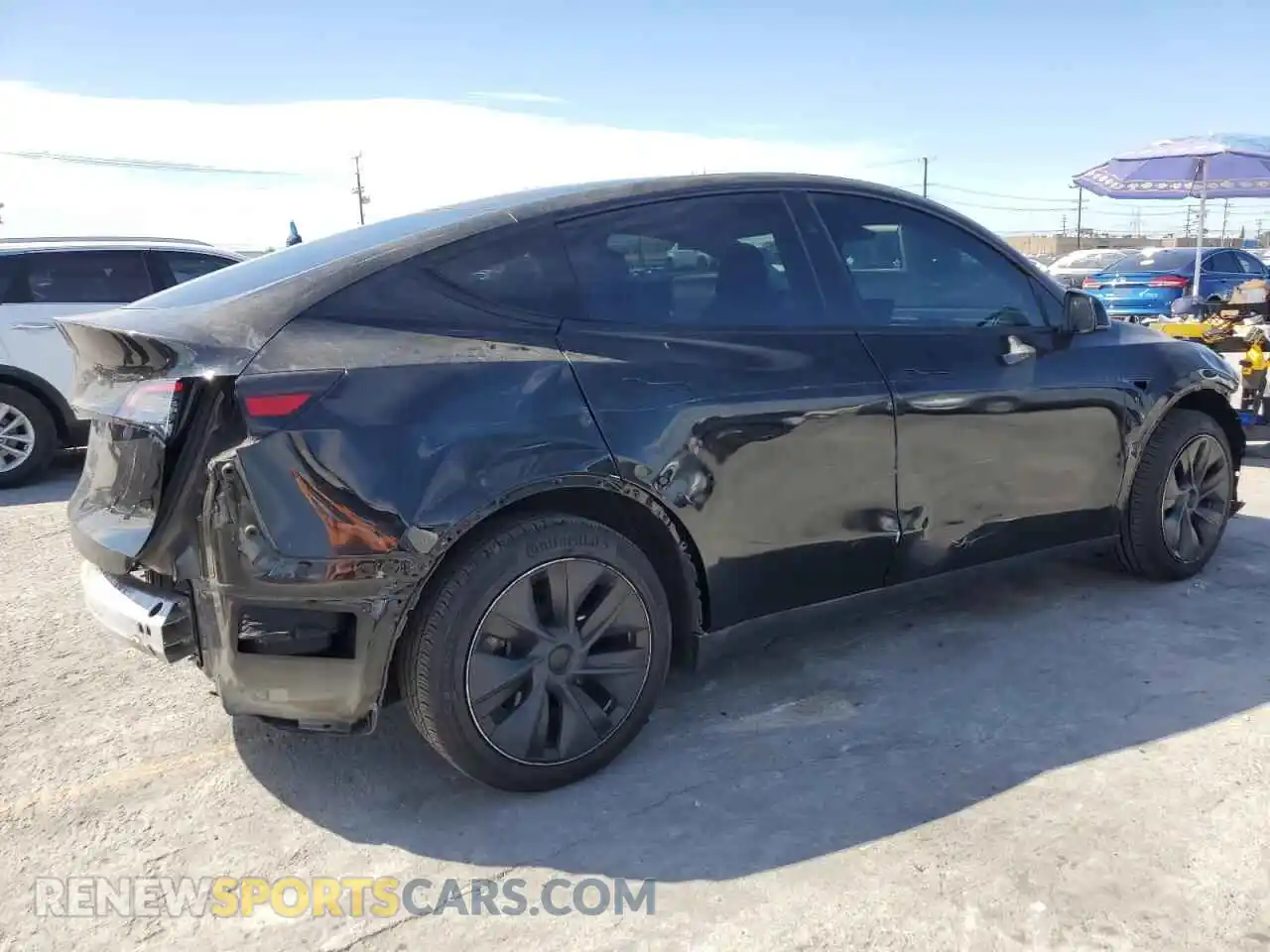 3 Photograph of a damaged car 7SAYGDED3RF182893 TESLA MODEL Y 2024