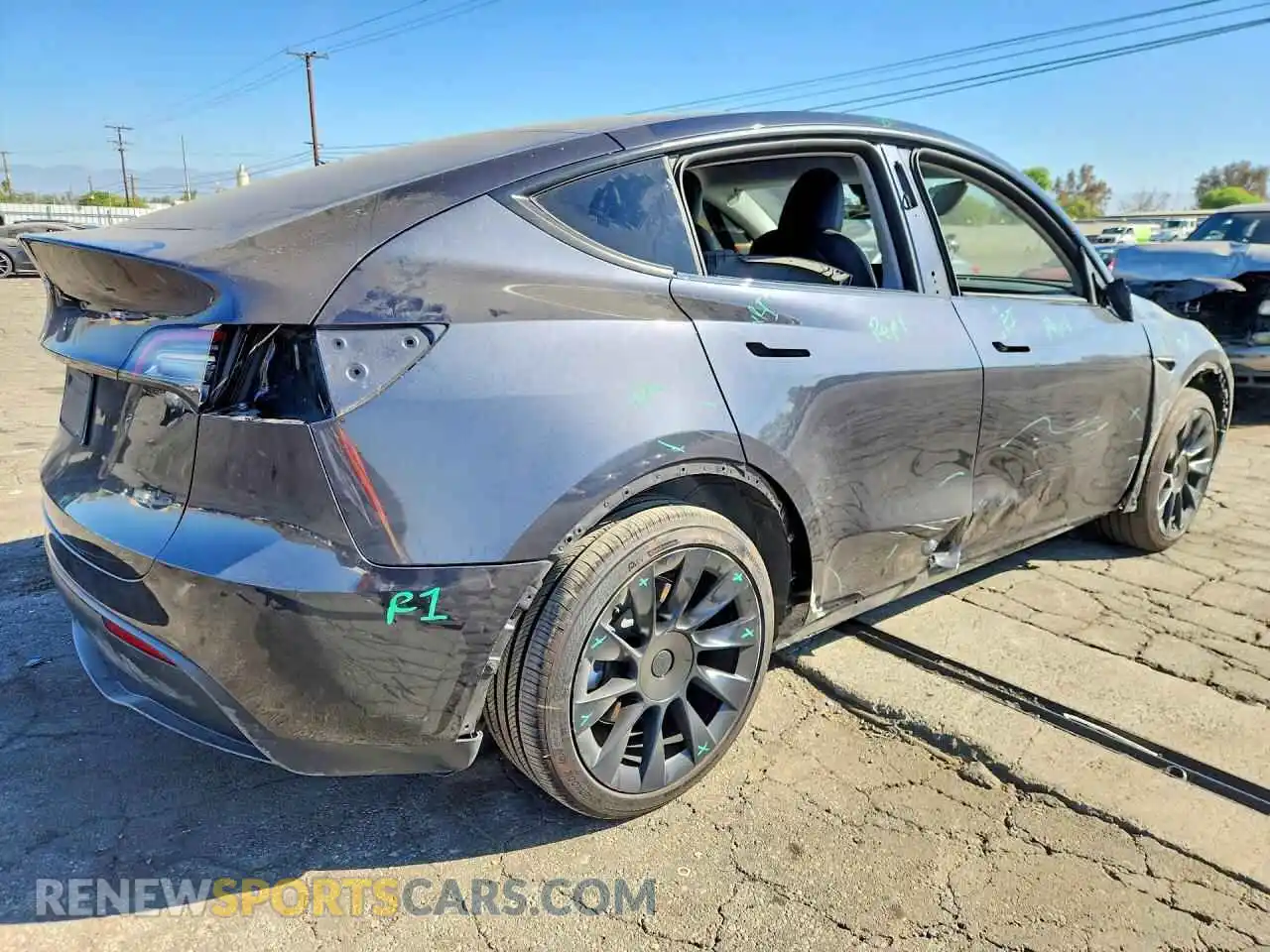 3 fotografías del automóvil dañado 7SAYGDED4RF054422 TESLA MODEL Y 2024