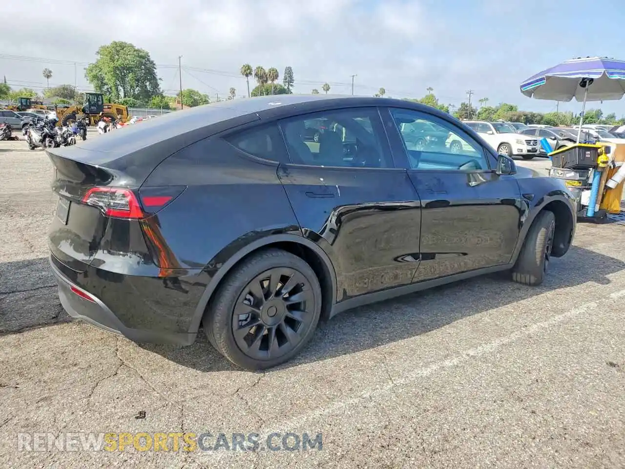 3 Photograph of a damaged car 7SAYGDED4RF109760 TESLA MODEL Y 2024