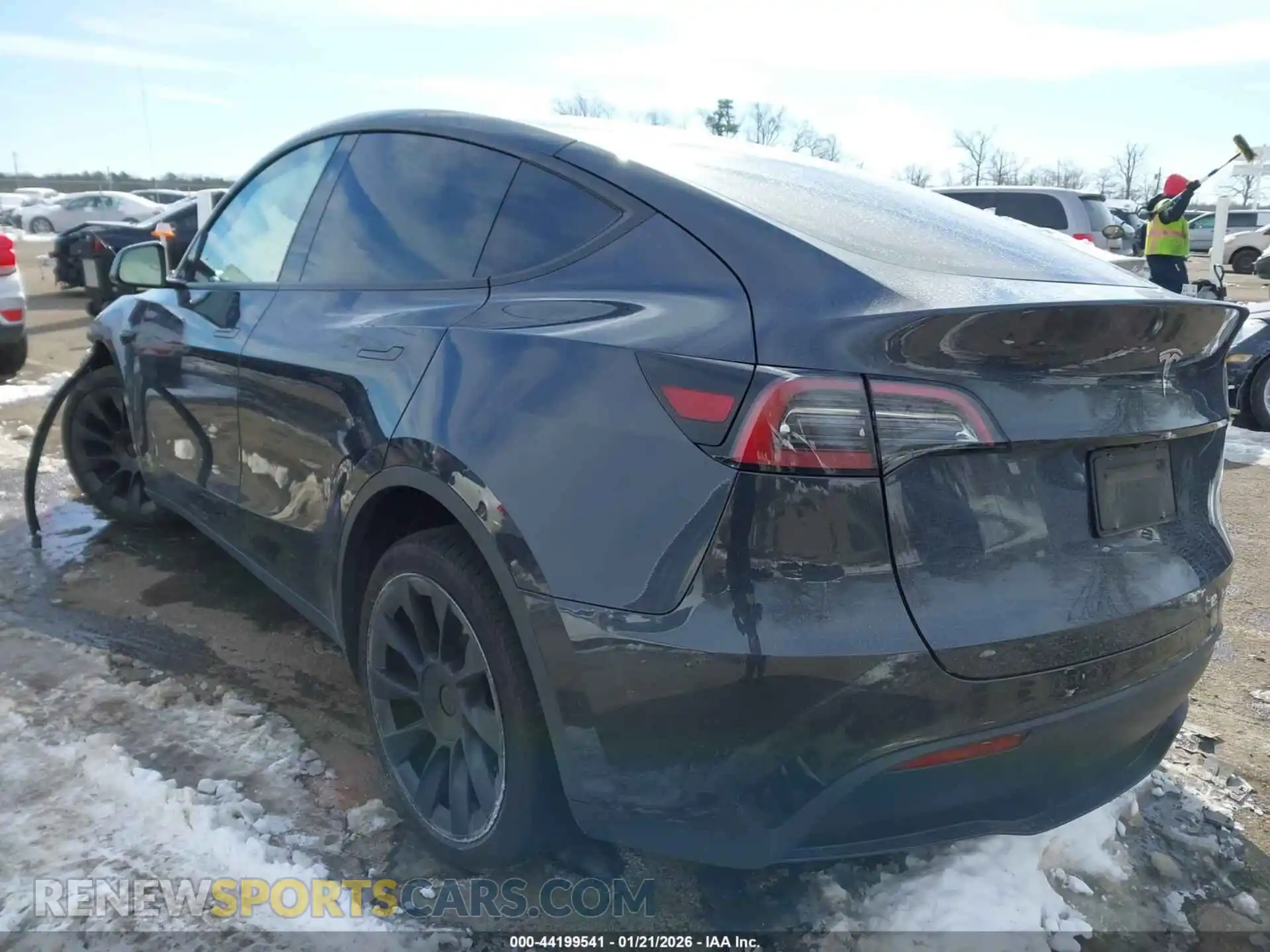 3 Photograph of a damaged car 7SAYGDED4RF159638 TESLA MODEL Y 2024