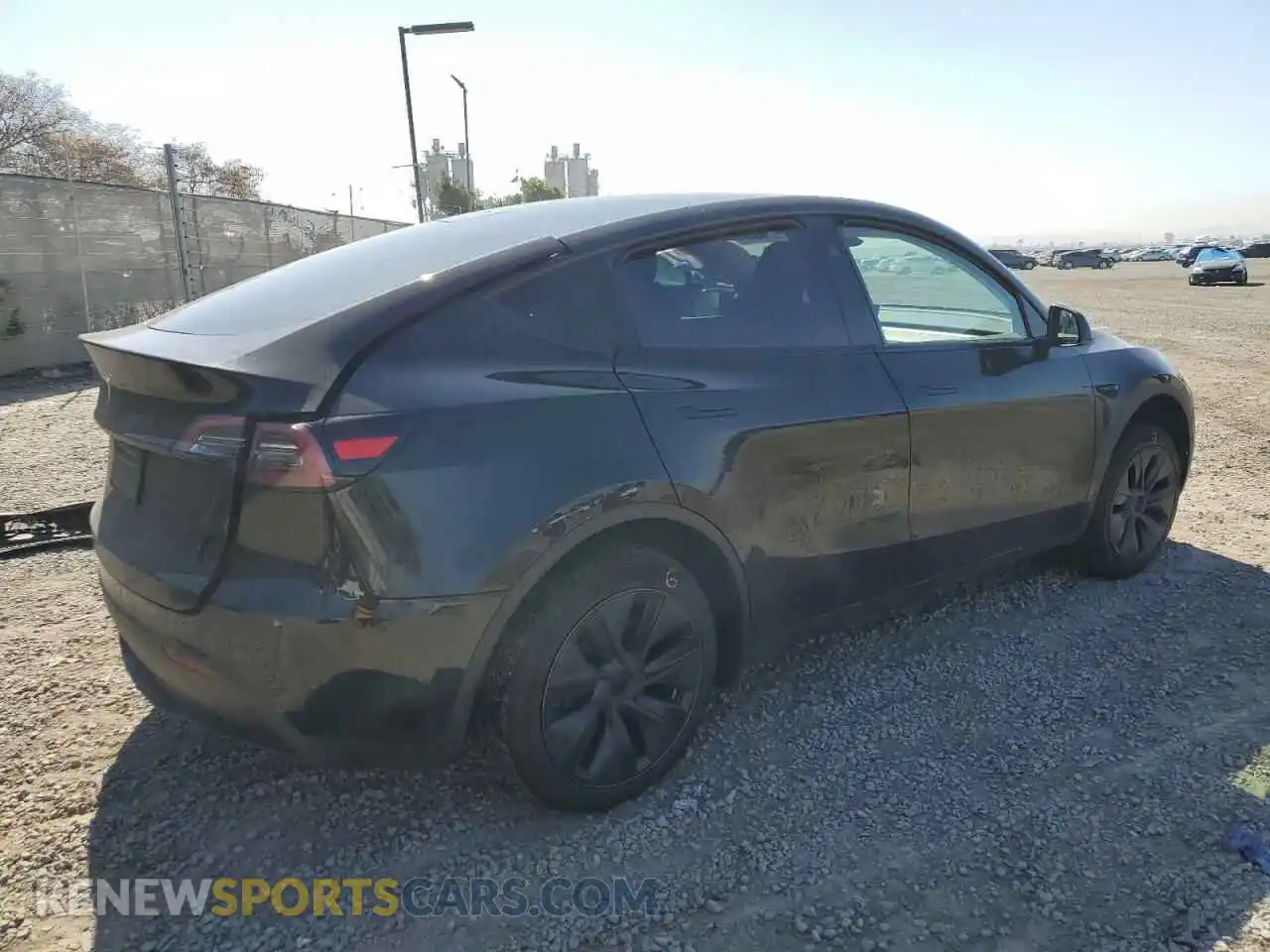 3 Photograph of a damaged car 7SAYGDED4RF212399 TESLA MODEL Y 2024