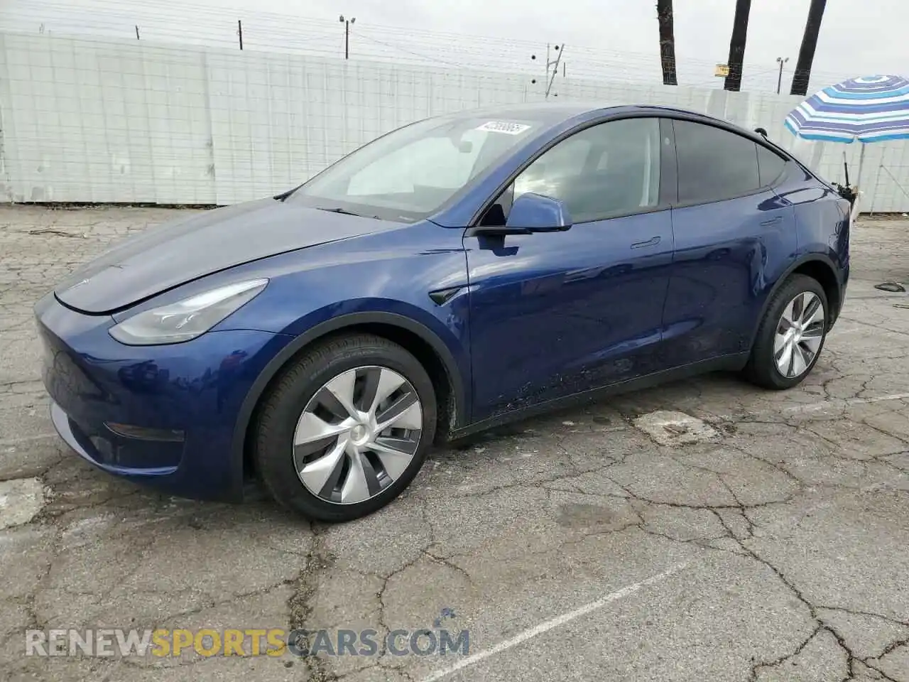 1 Фотография поврежденного автомобиля 7SAYGDED5RF082102 TESLA MODEL Y 2024