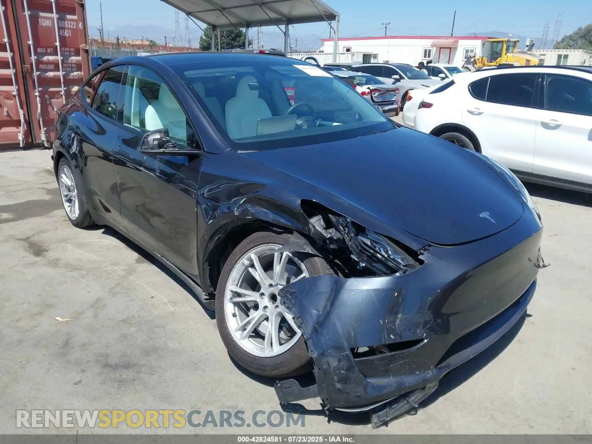 1 Photograph of a damaged car 7SAYGDED5RF093343 TESLA MODEL Y 2024