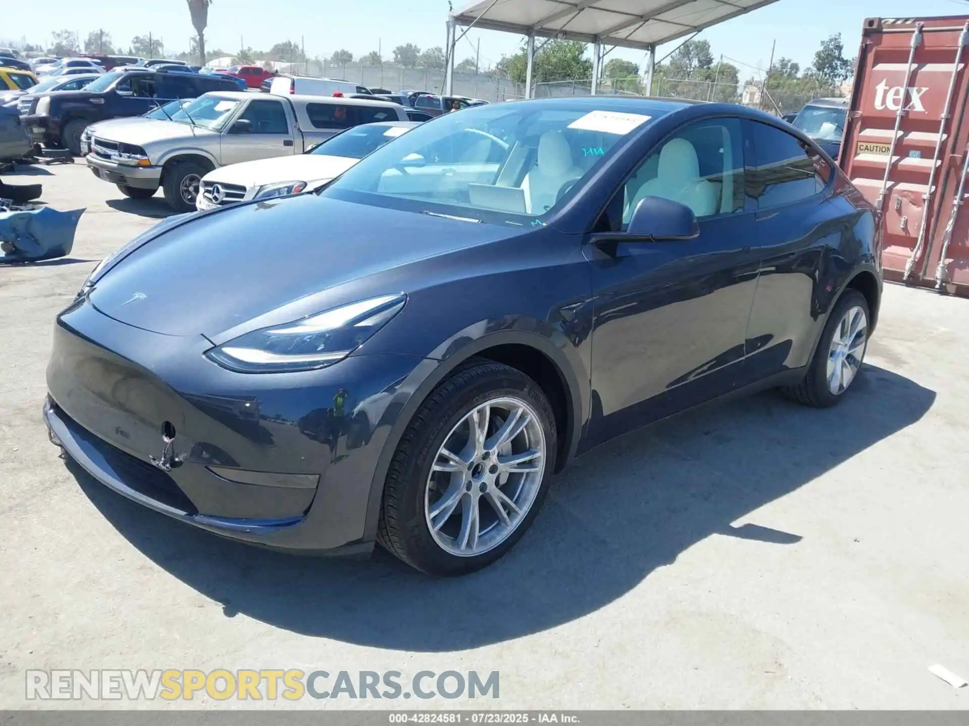 2 Photograph of a damaged car 7SAYGDED5RF093343 TESLA MODEL Y 2024
