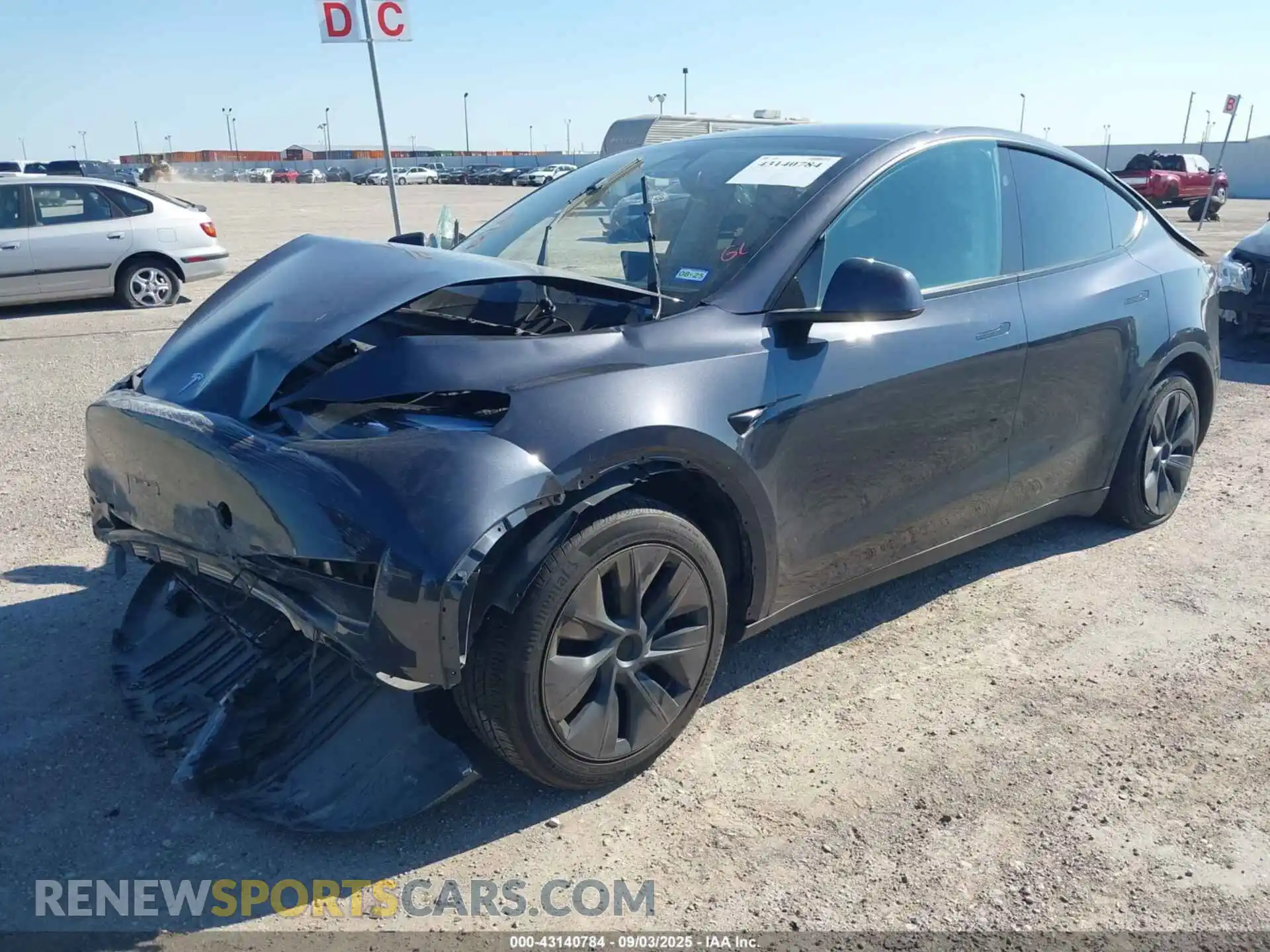2 Photograph of a damaged car 7SAYGDED5RF101473 TESLA MODEL Y 2024