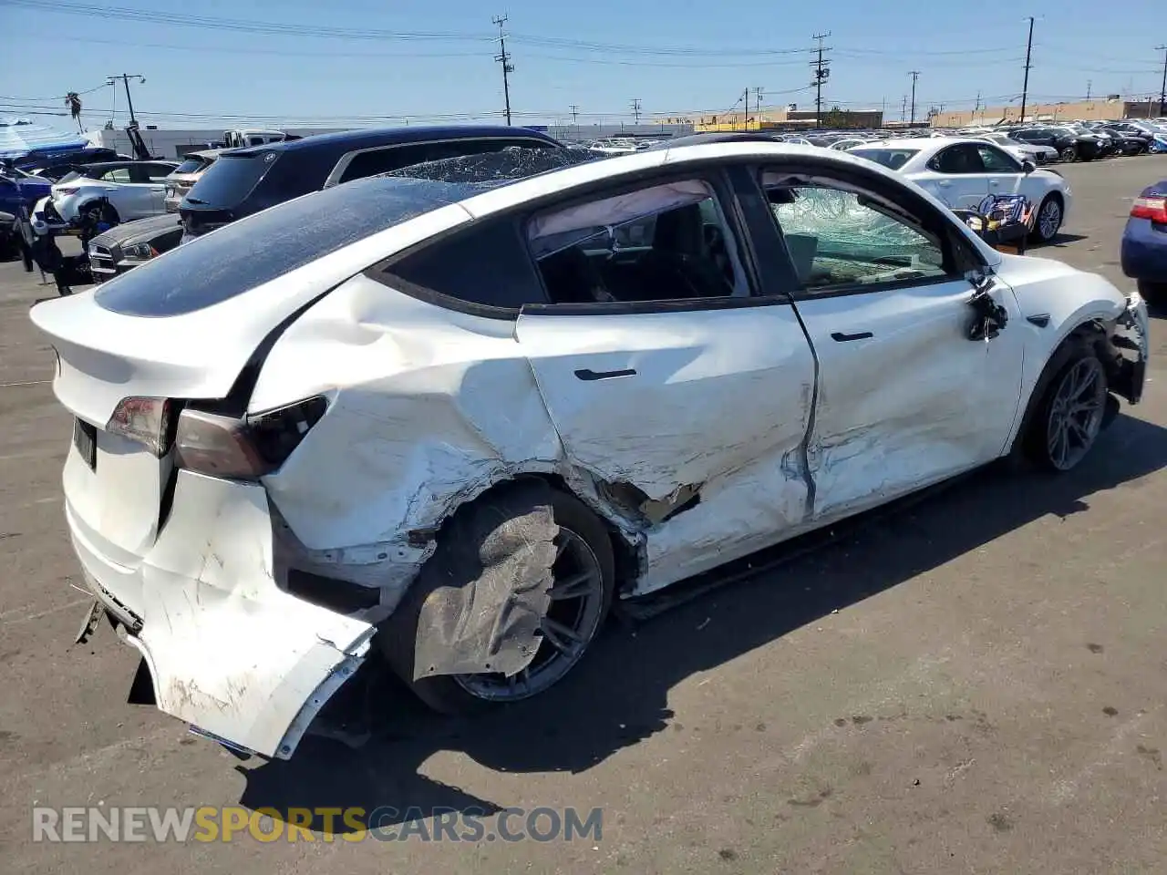 3 Photograph of a damaged car 7SAYGDED5RF182703 TESLA MODEL Y 2024