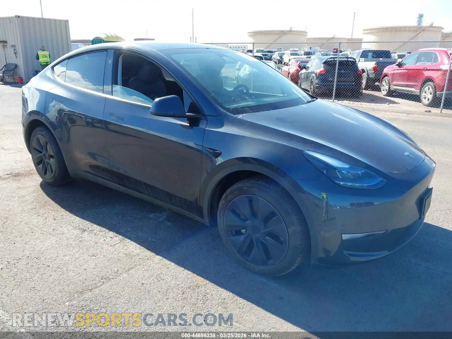 1 Photograph of a damaged car 7SAYGDED5RF208894 TESLA MODEL Y 2024