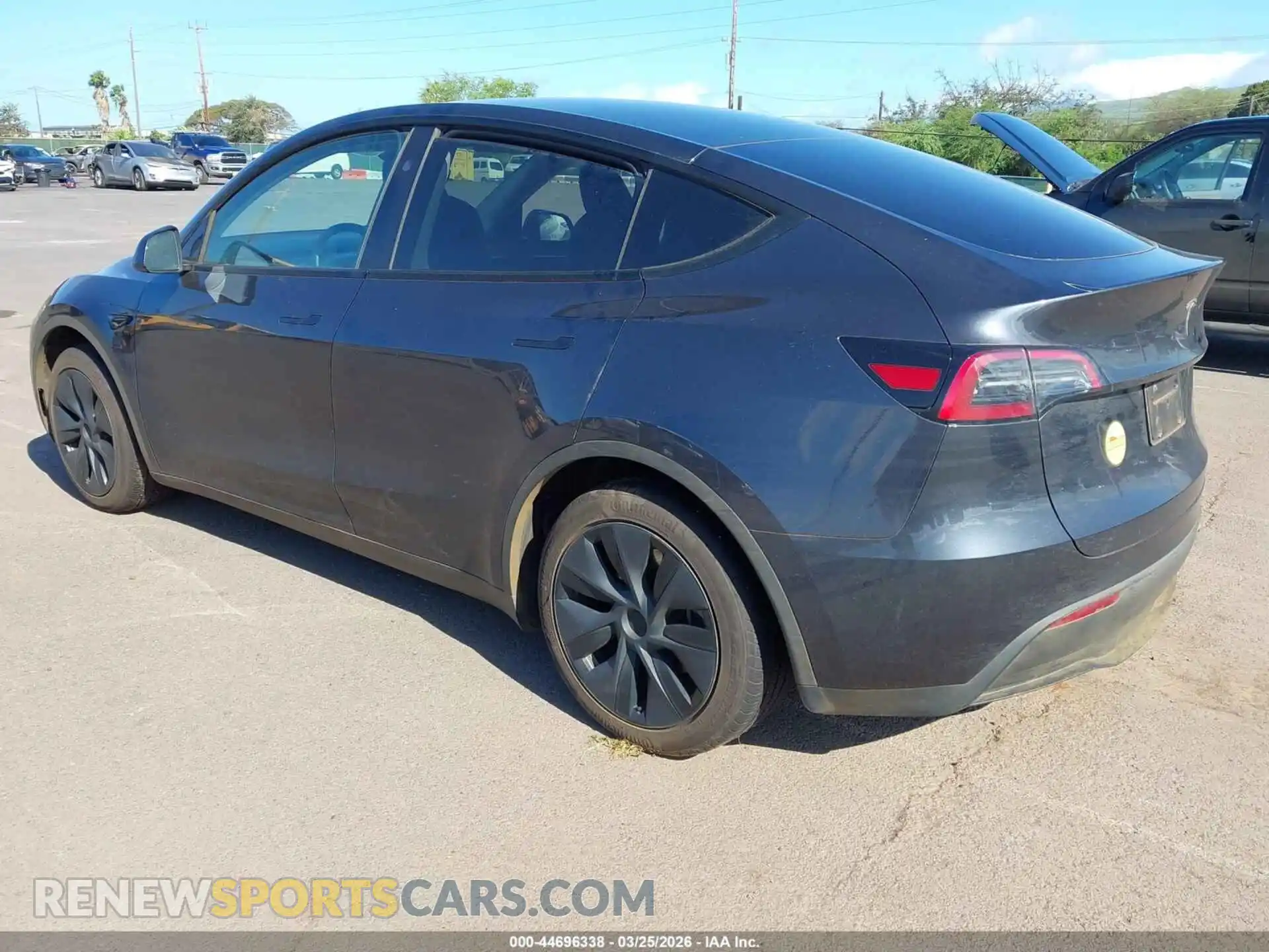 3 Photograph of a damaged car 7SAYGDED5RF208894 TESLA MODEL Y 2024