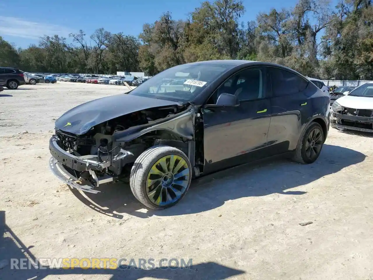 1 Photograph of a damaged car 7SAYGDED5RF210256 TESLA MODEL Y 2024