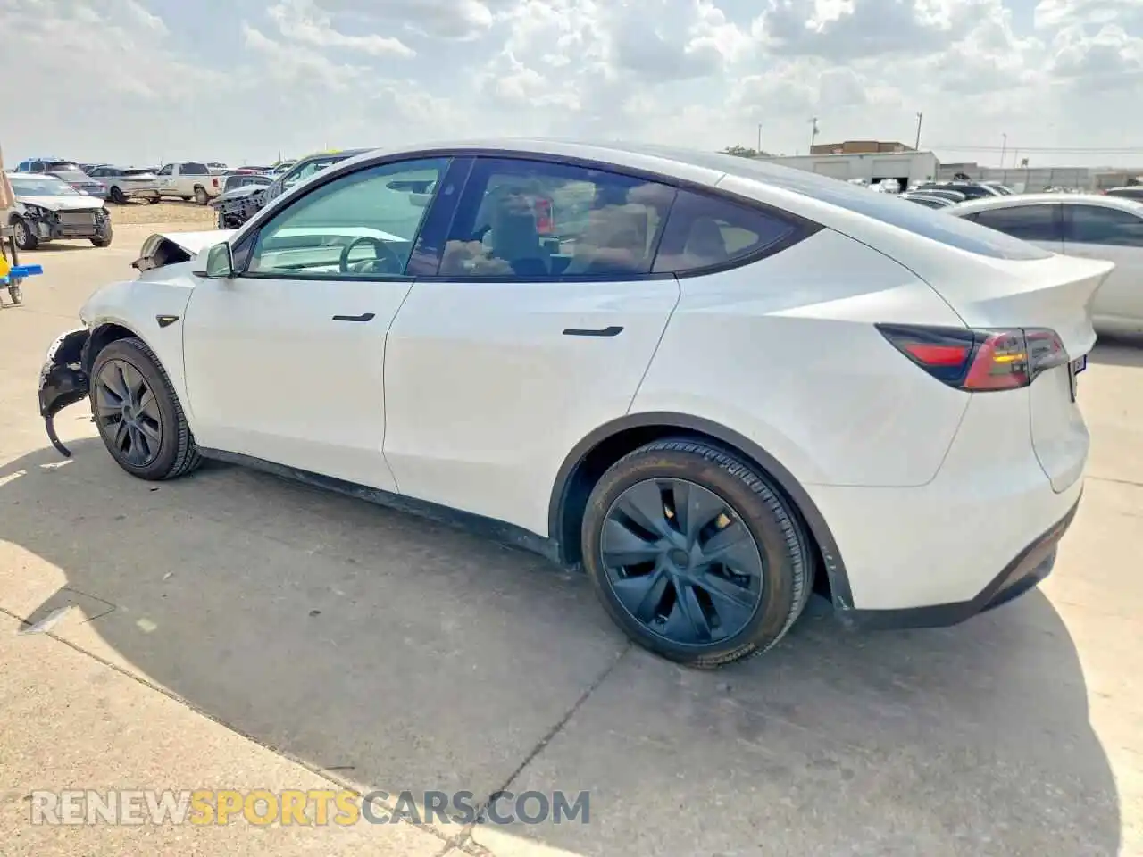 2 Photograph of a damaged car 7SAYGDED6RA325154 TESLA MODEL Y 2024