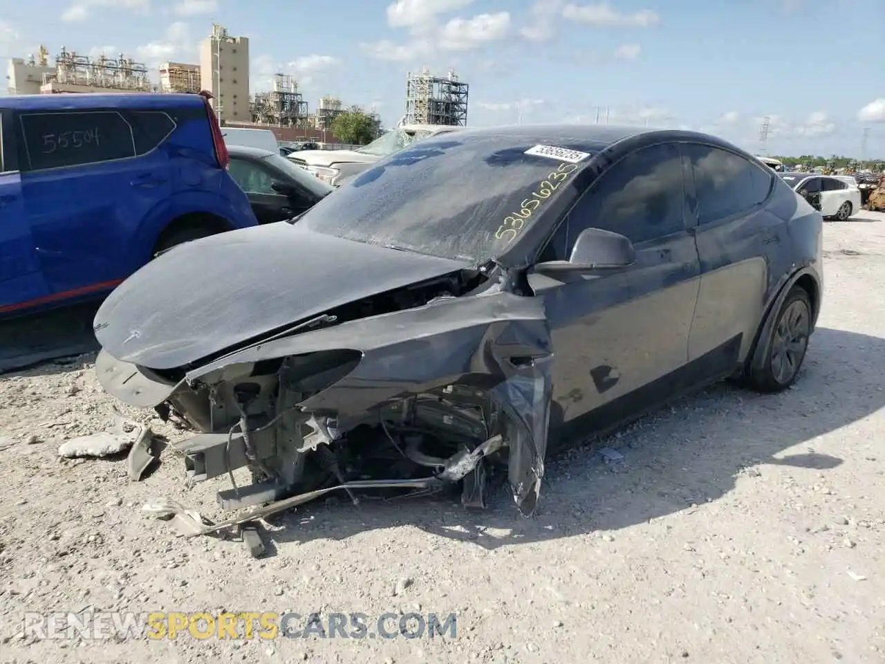 1 Photograph of a damaged car 7SAYGDED6RA329124 TESLA MODEL Y 2024
