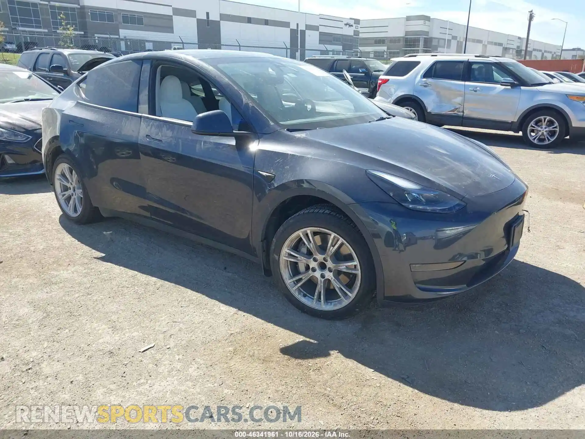 1 Photograph of a damaged car 7SAYGDED6RF091066 TESLA MODEL Y 2024