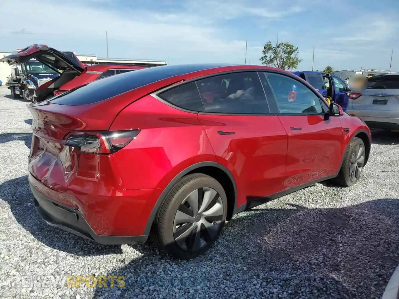 3 Photograph of a damaged car 7SAYGDED6RF092394 TESLA MODEL Y 2024