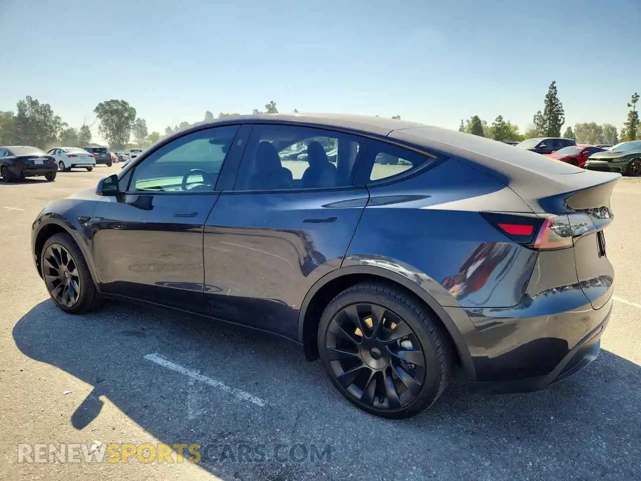 2 Фотография поврежденного автомобиля 7SAYGDED6RF096123 TESLA MODEL Y 2024