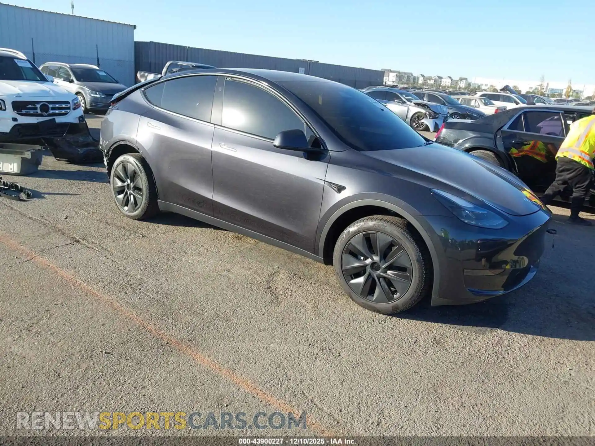 1 Photograph of a damaged car 7SAYGDED6RF149676 TESLA MODEL Y 2024