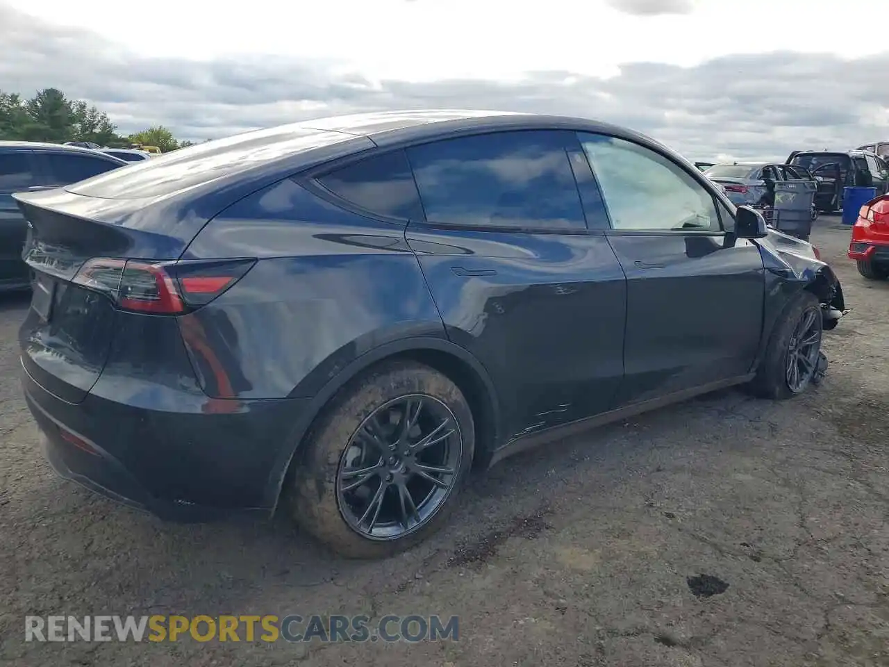 3 Photograph of a damaged car 7SAYGDED6RF206765 TESLA MODEL Y 2024