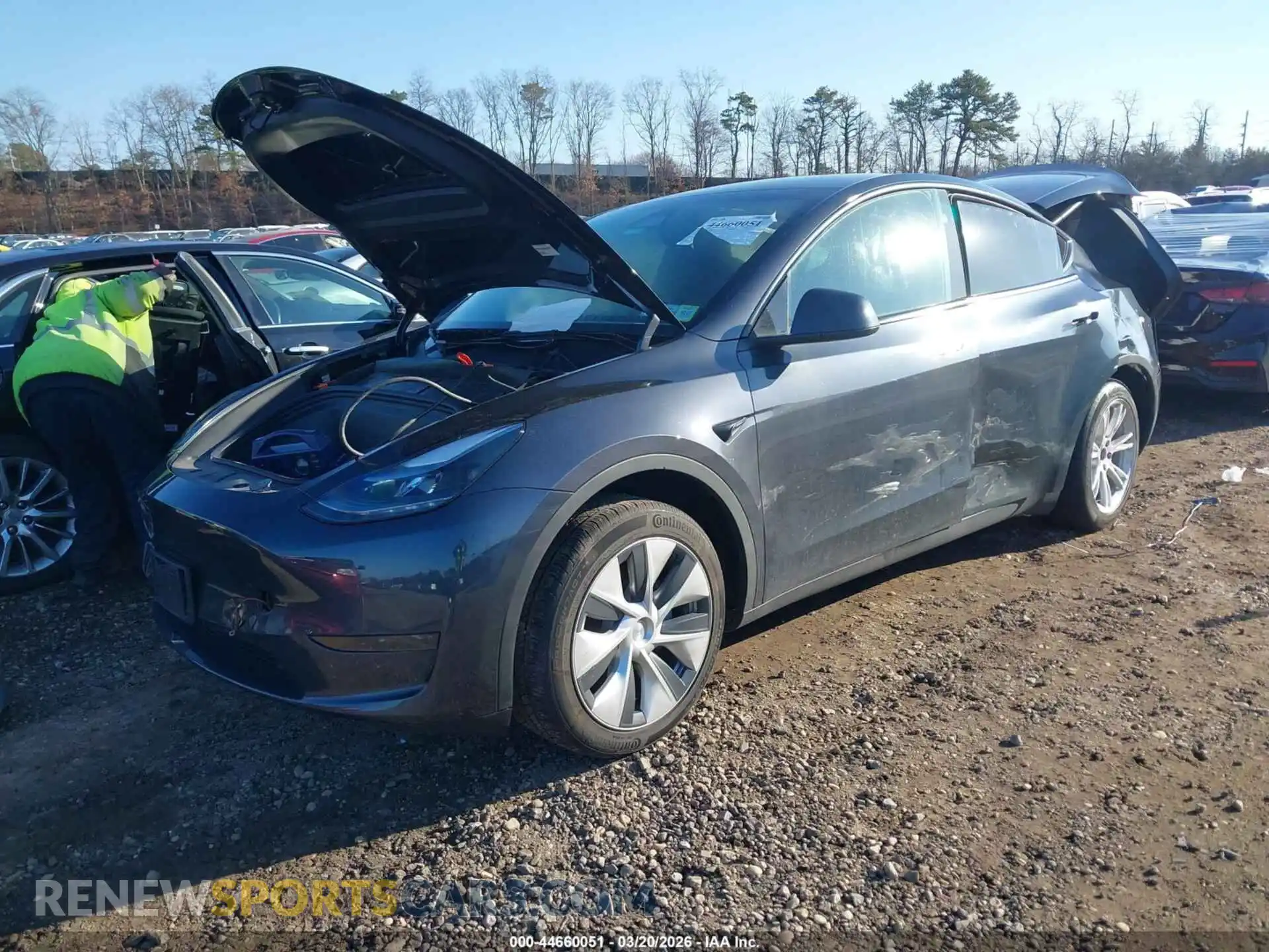 2 Photograph of a damaged car 7SAYGDED7RF015226 TESLA MODEL Y 2024
