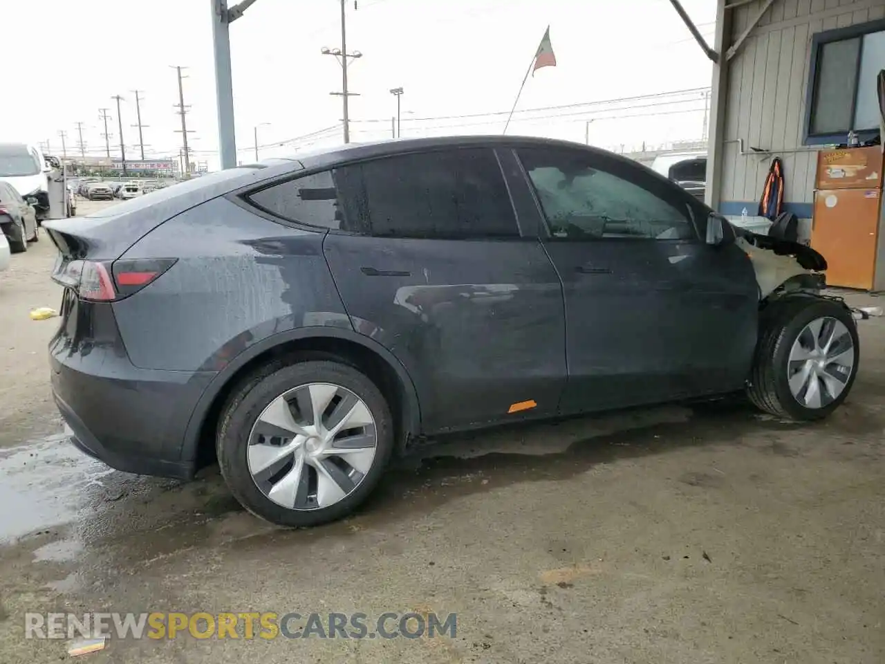 3 Photograph of a damaged car 7SAYGDED7RF042278 TESLA MODEL Y 2024