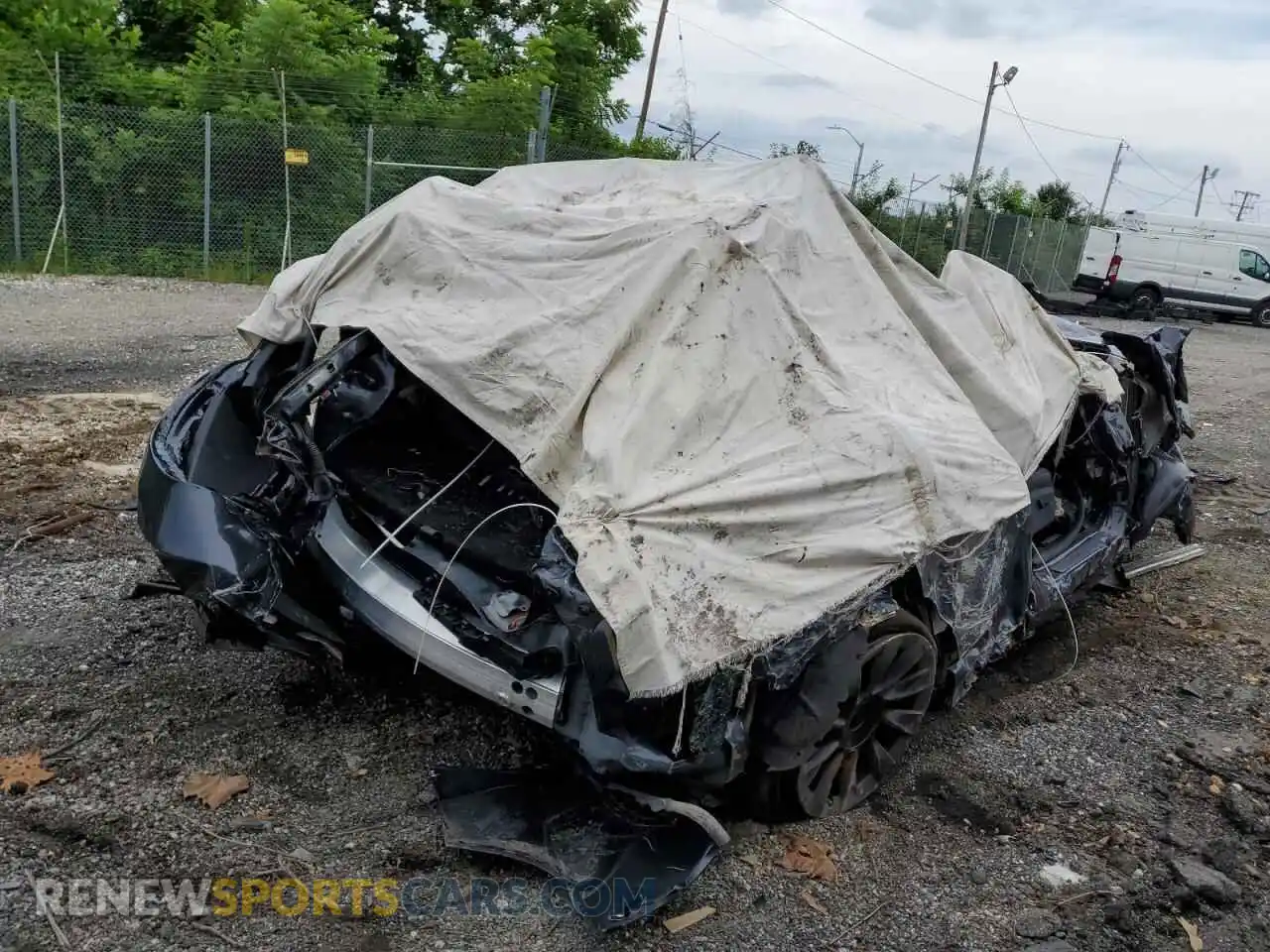3 Photograph of a damaged car 7SAYGDED7RF095594 TESLA MODEL Y 2024