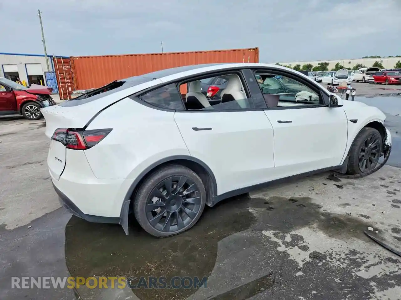 3 fotografías del automóvil dañado 7SAYGDED7RF102592 TESLA MODEL Y 2024
