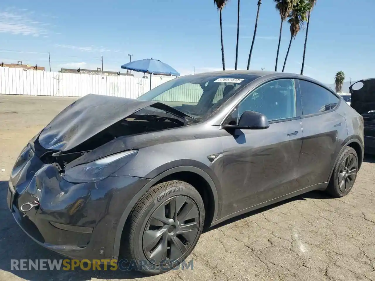 1 Photograph of a damaged car 7SAYGDED7RF103158 TESLA MODEL Y 2024