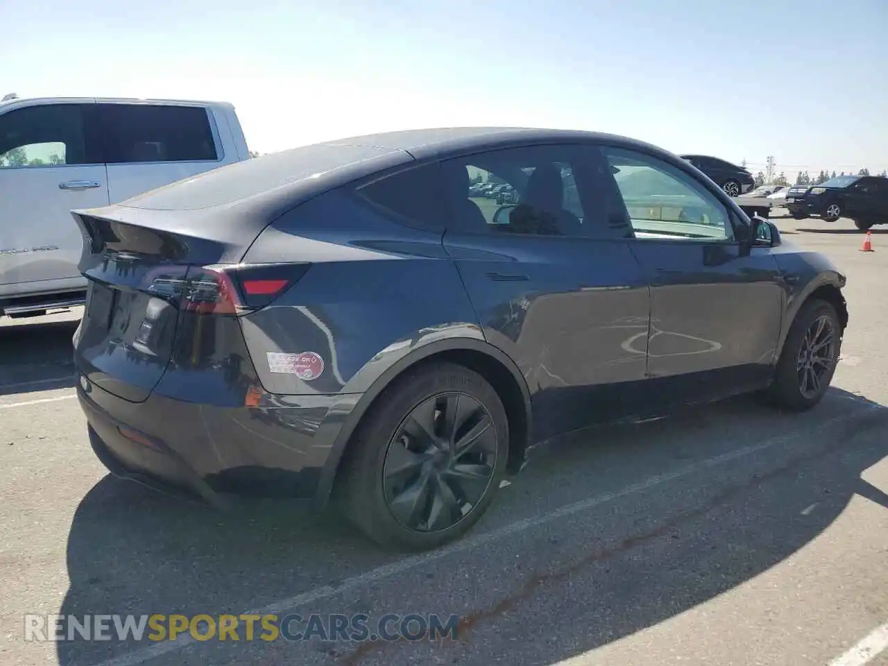 3 Photograph of a damaged car 7SAYGDED7RF115732 TESLA MODEL Y 2024