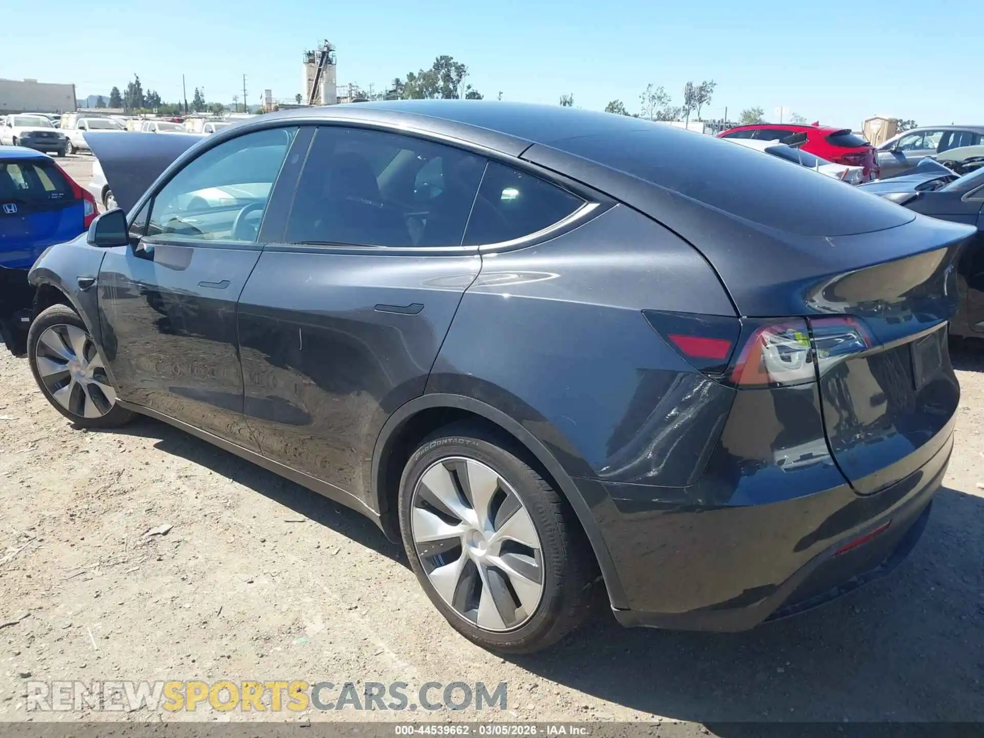 3 Photograph of a damaged car 7SAYGDED8RF011248 TESLA MODEL Y 2024