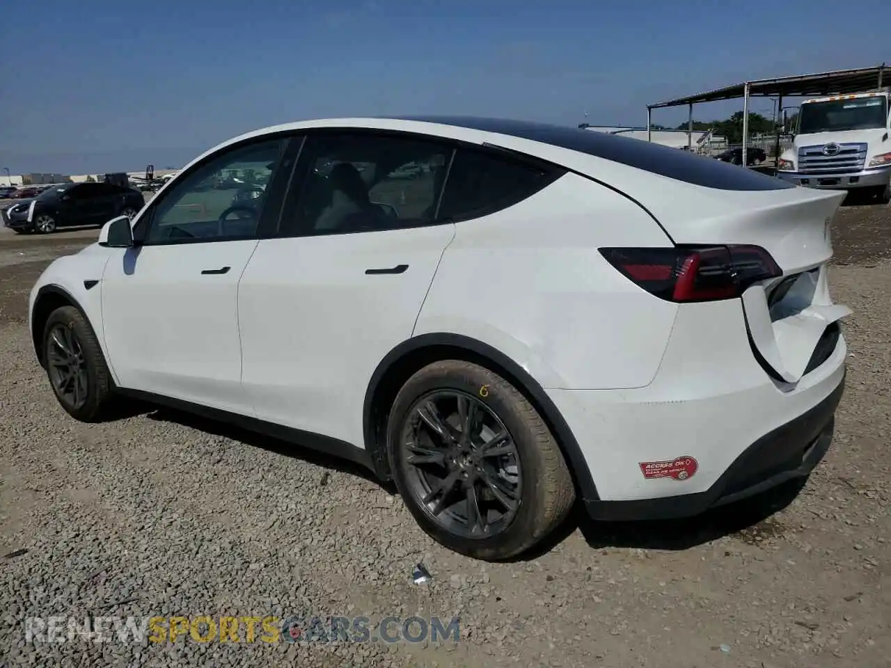 2 Photograph of a damaged car 7SAYGDED8RF105176 TESLA MODEL Y 2024