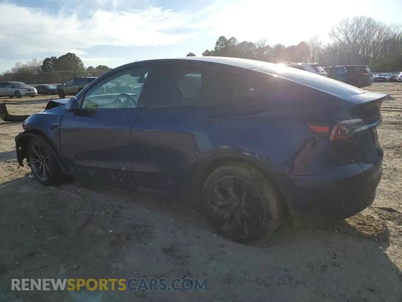 2 Photograph of a damaged car 7SAYGDED8RF170299 TESLA MODEL Y 2024
