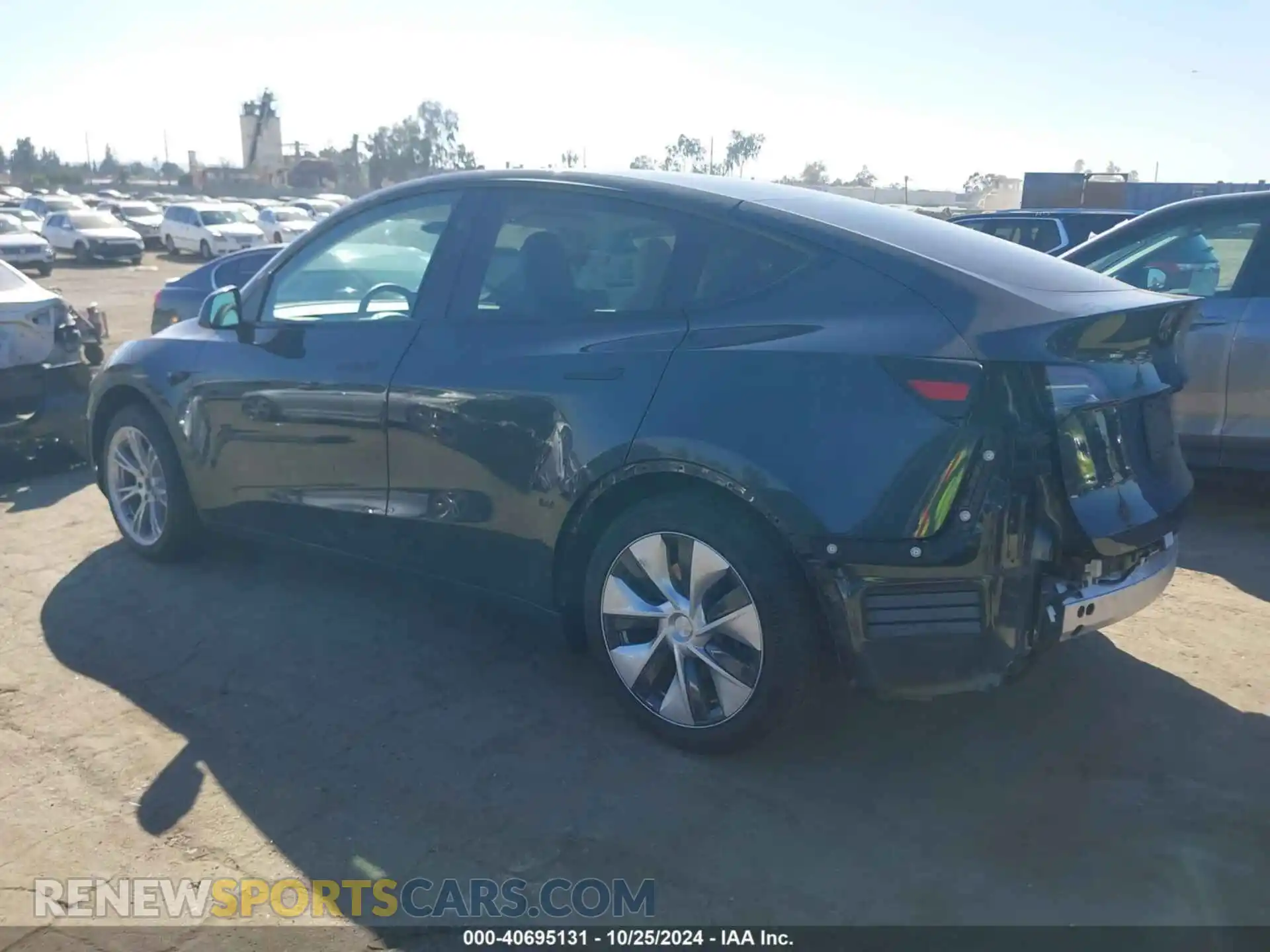 3 Photograph of a damaged car 7SAYGDED9RF018063 TESLA MODEL Y 2024