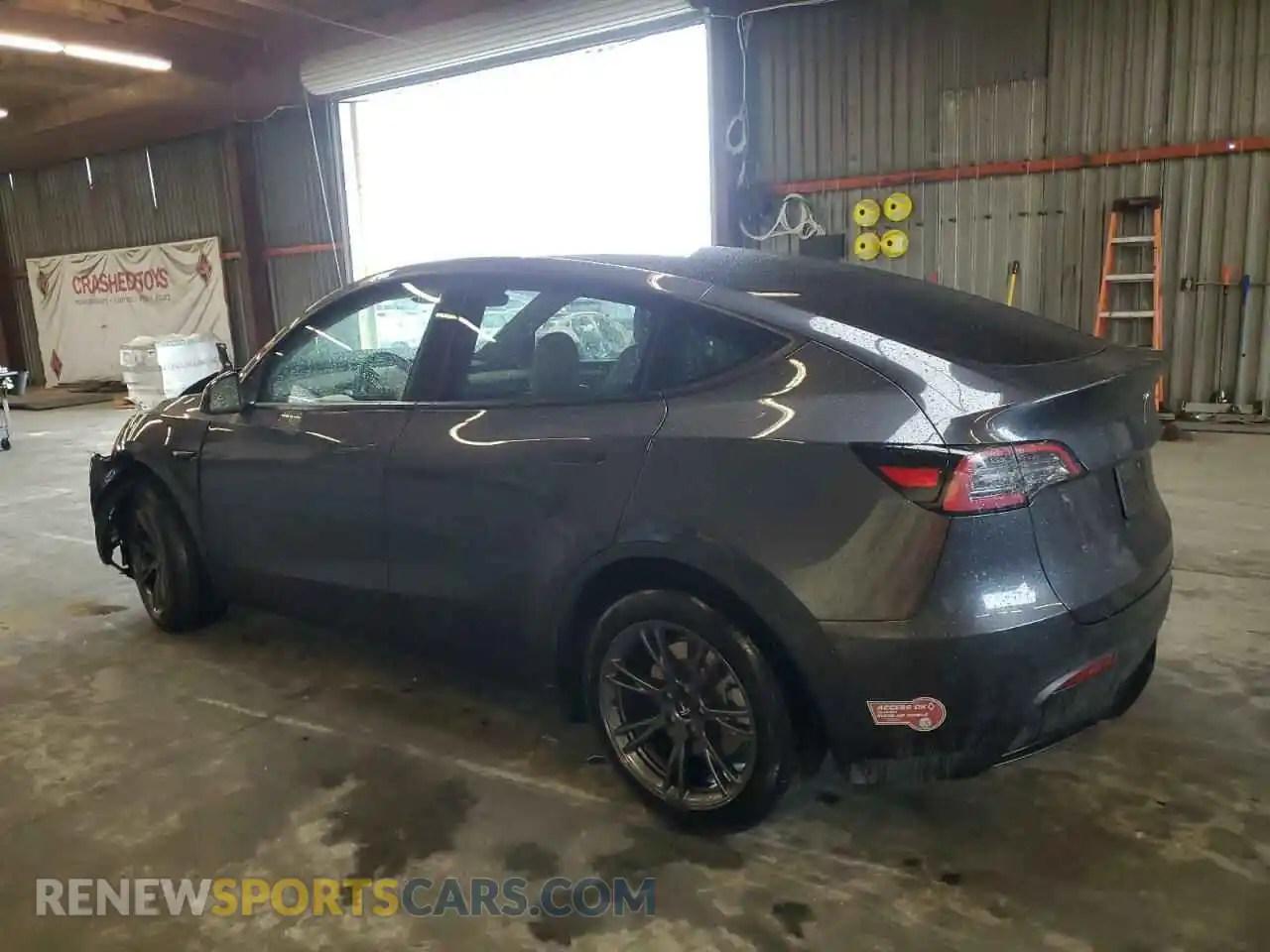 2 Photograph of a damaged car 7SAYGDED9RF129535 TESLA MODEL Y 2024