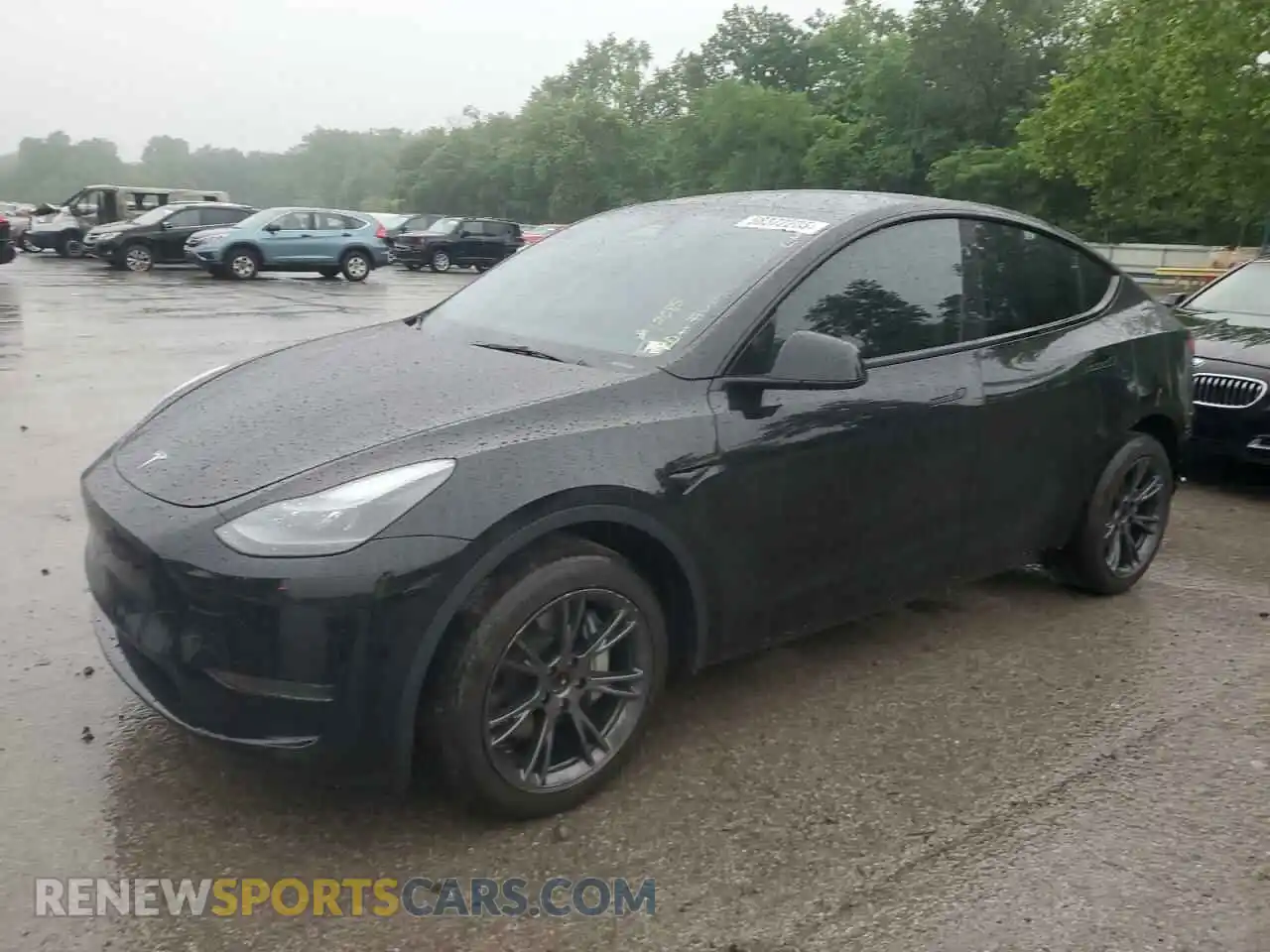 1 Photograph of a damaged car 7SAYGDED9RF195941 TESLA MODEL Y 2024