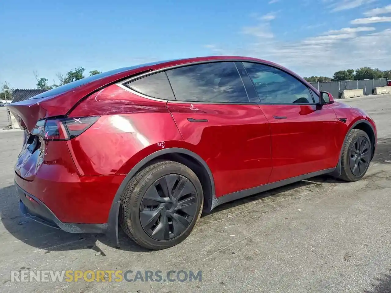 3 Photograph of a damaged car 7SAYGDED9RF203990 TESLA MODEL Y 2024