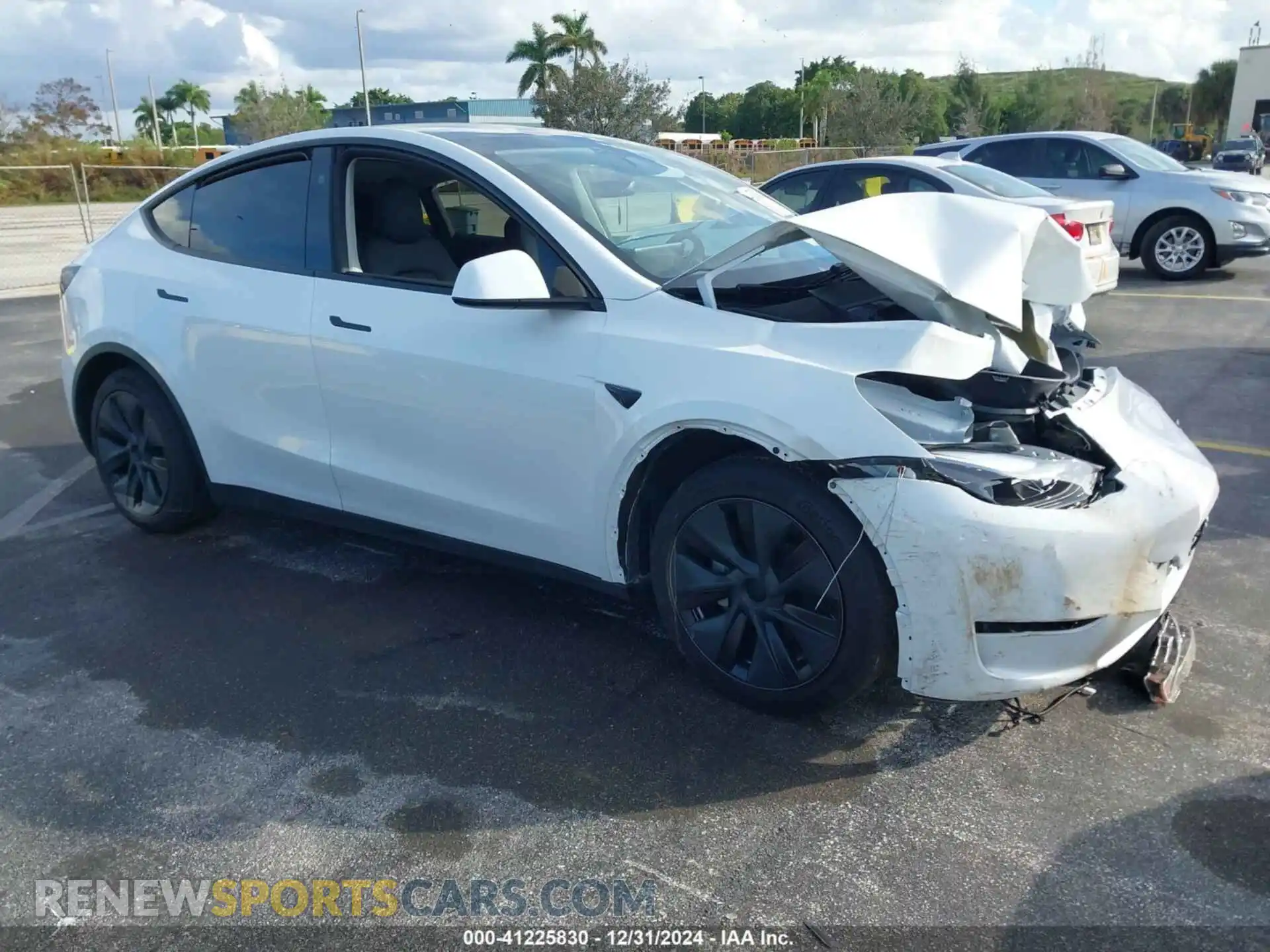 1 Photograph of a damaged car 7SAYGDEDXRA329093 TESLA MODEL Y 2024