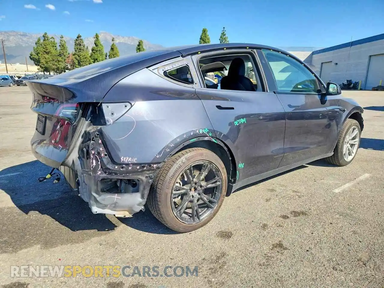 3 fotografías del automóvil dañado 7SAYGDEDXRF001935 TESLA MODEL Y 2024