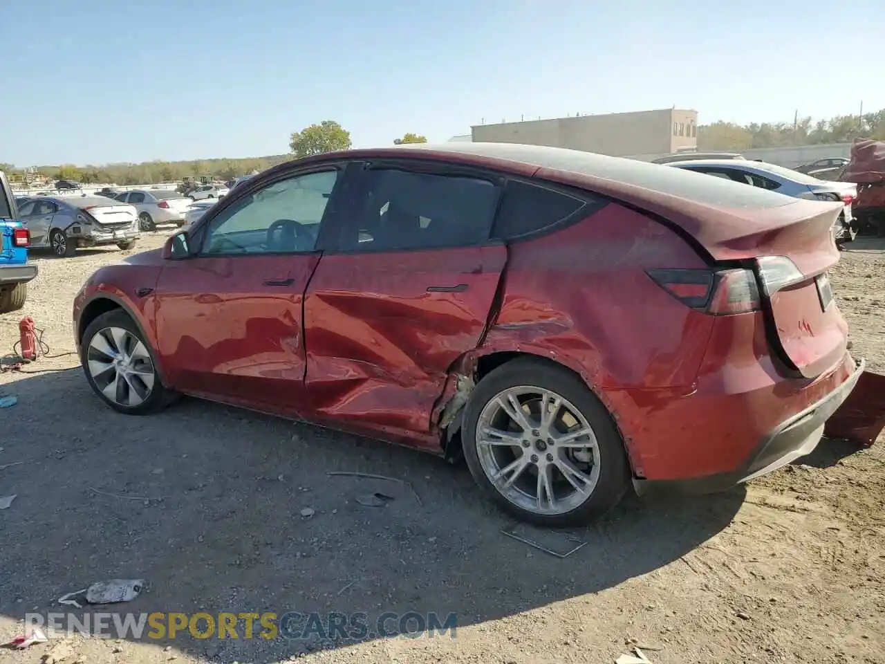 2 fotografías del automóvil dañado 7SAYGDEDXRF005354 TESLA MODEL Y 2024