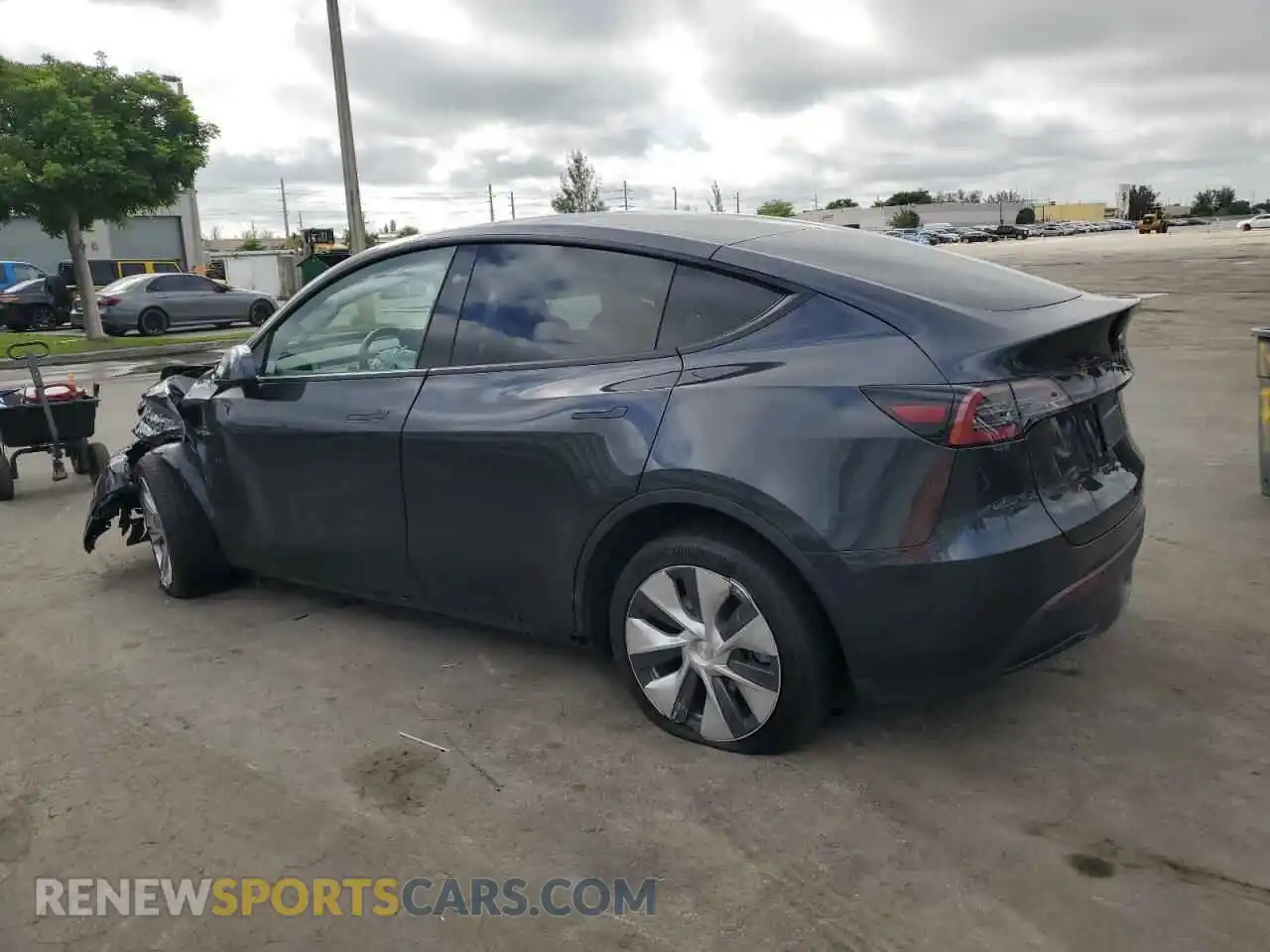 2 Photograph of a damaged car 7SAYGDEDXRF049810 TESLA MODEL Y 2024