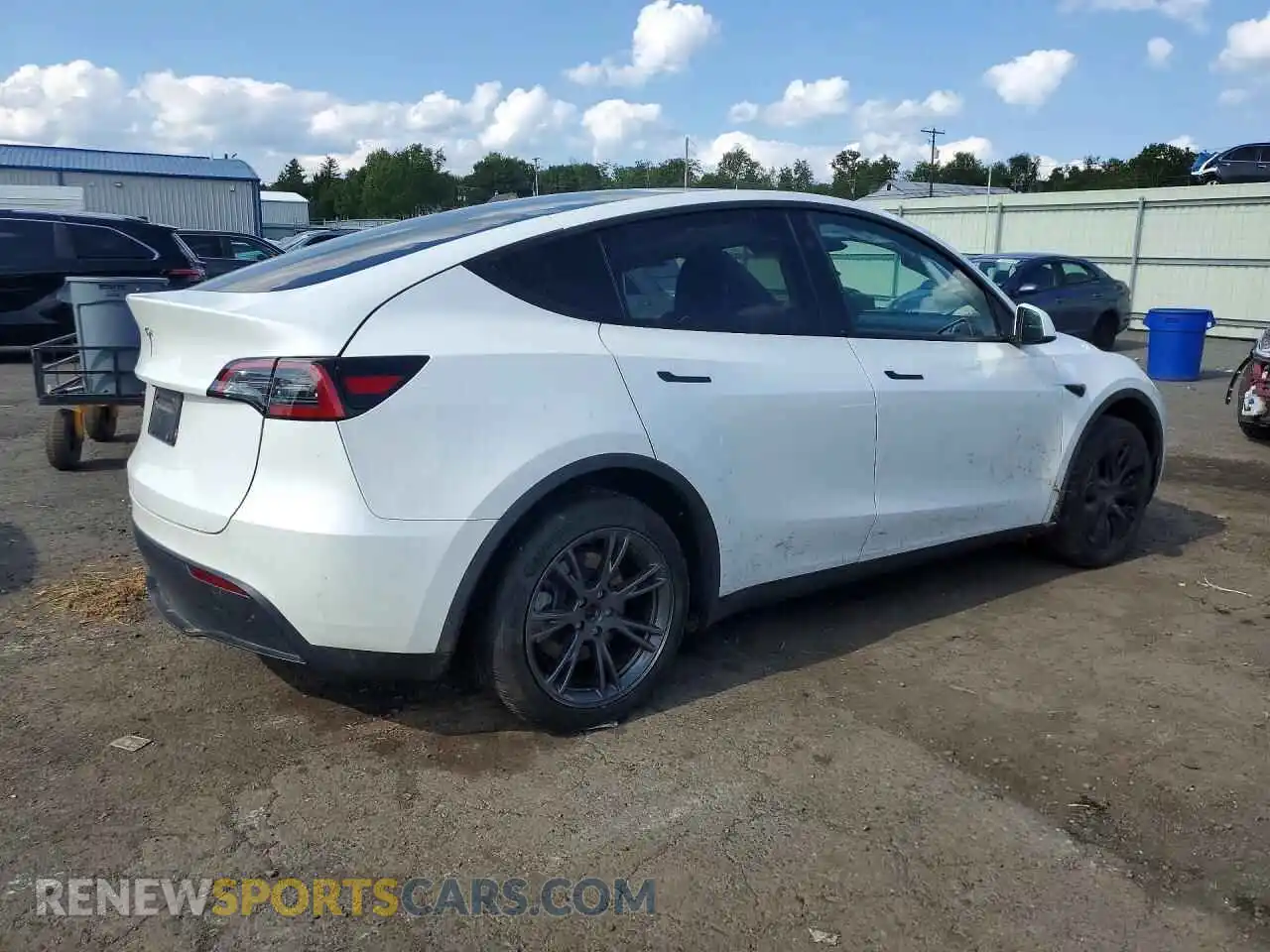 3 fotografías del automóvil dañado 7SAYGDEDXRF104739 TESLA MODEL Y 2024